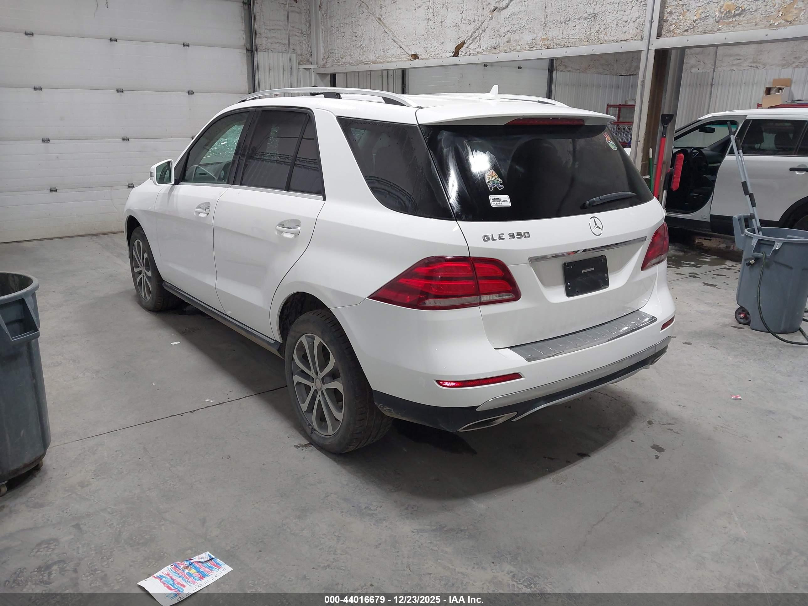 MERCEDES-BENZ GLE image 3