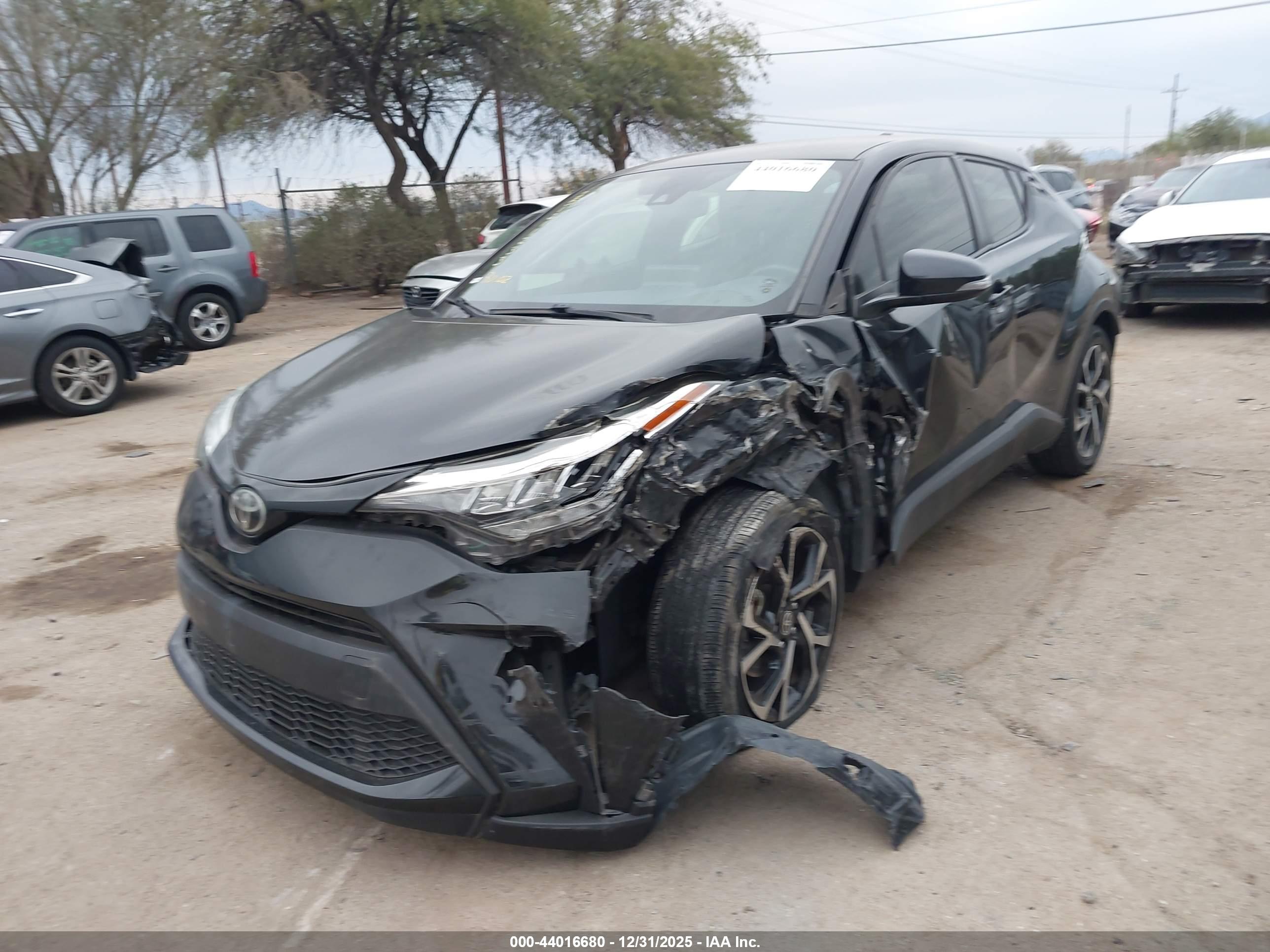 TOYOTA C-HR image 6