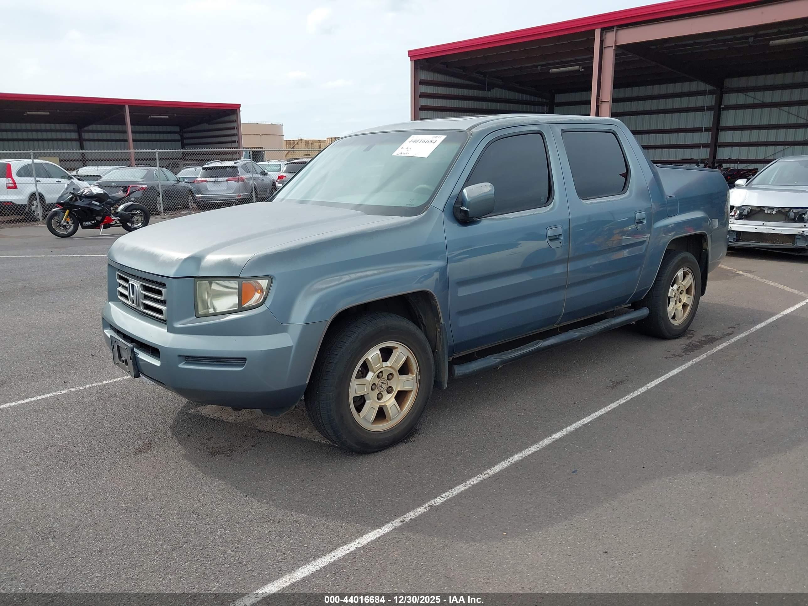HONDA RIDGELINE image 2