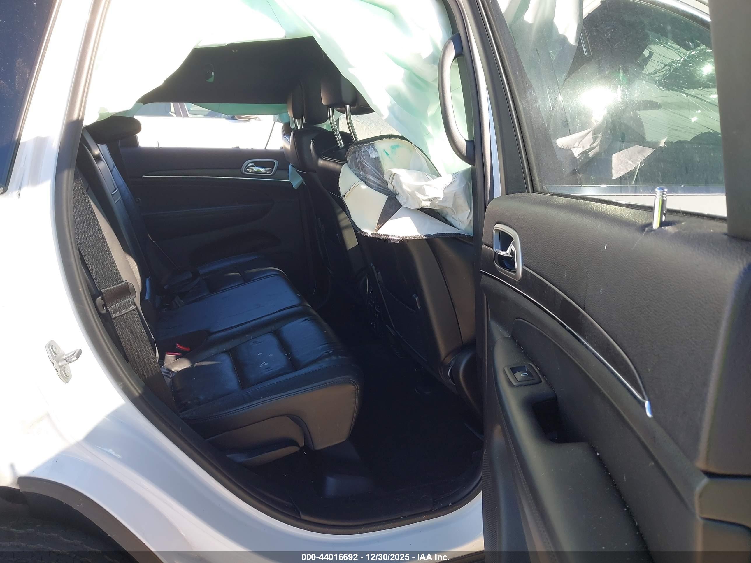 JEEP GRAND image 8