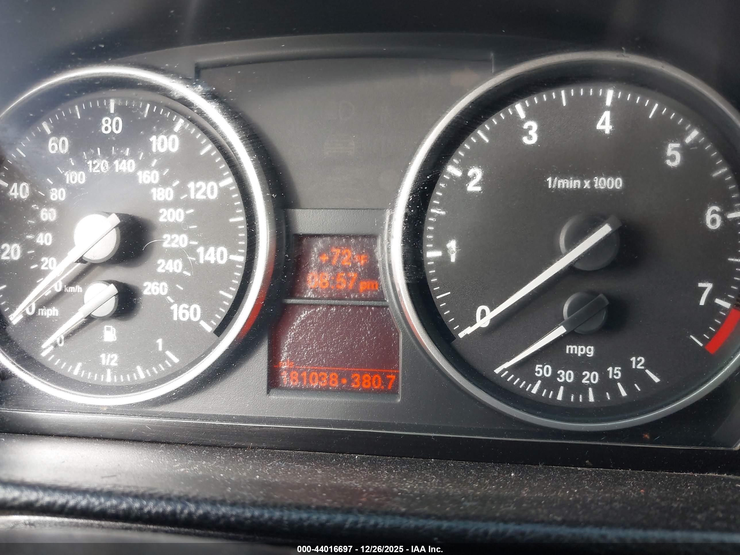 BMW 328I image 7