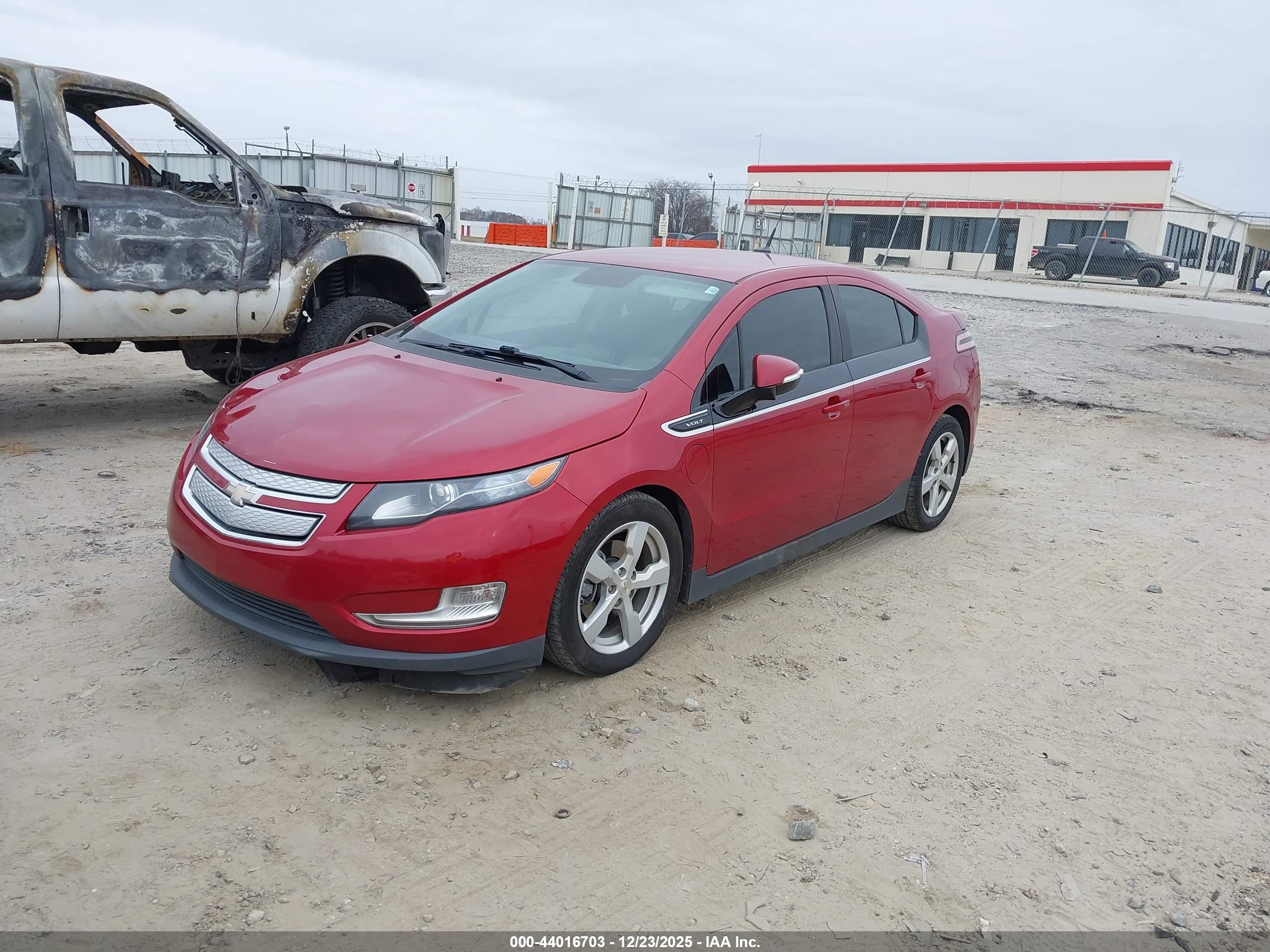 CHEVROLET VOLT image 2