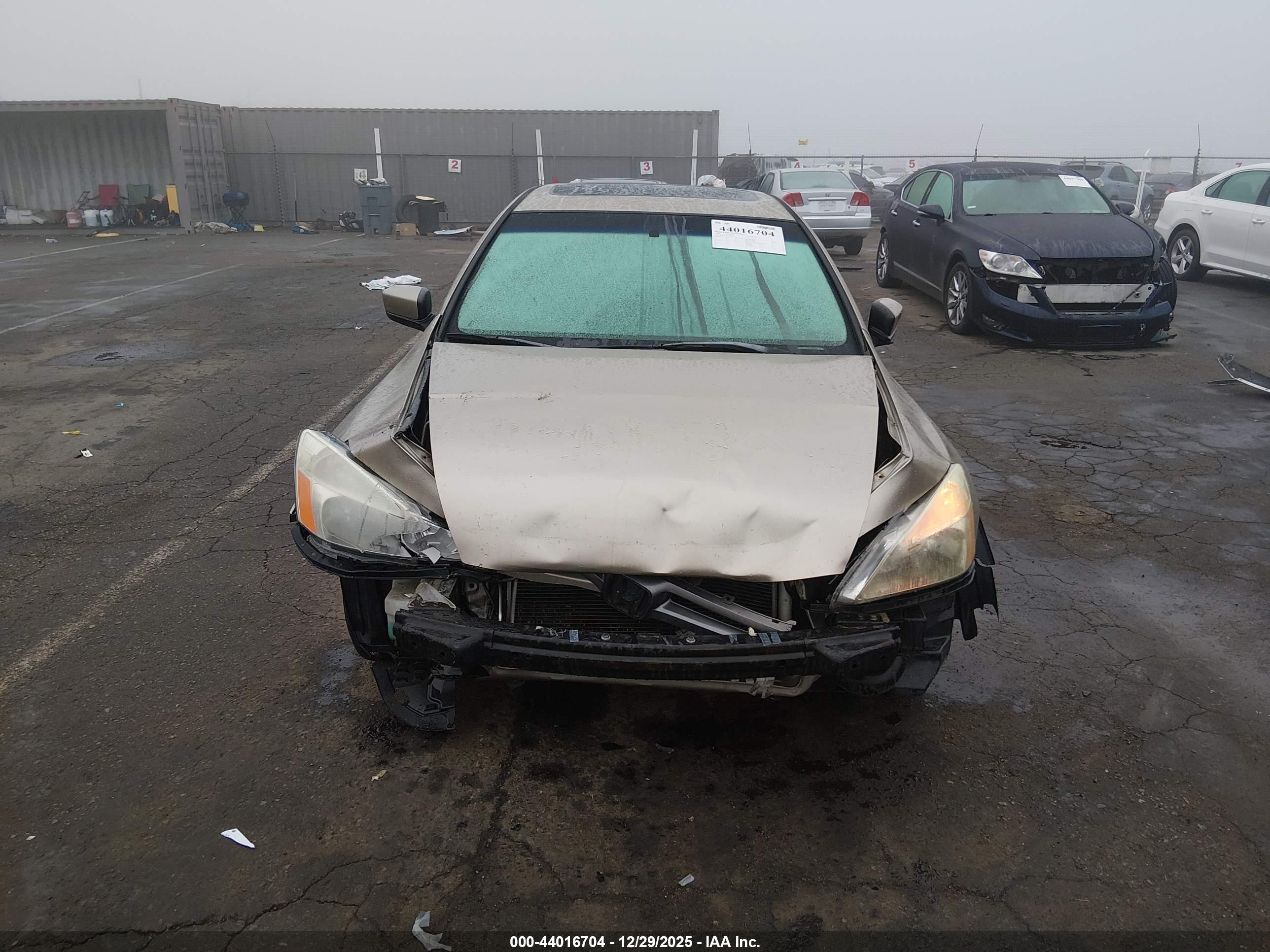 HONDA ACCORD image 6