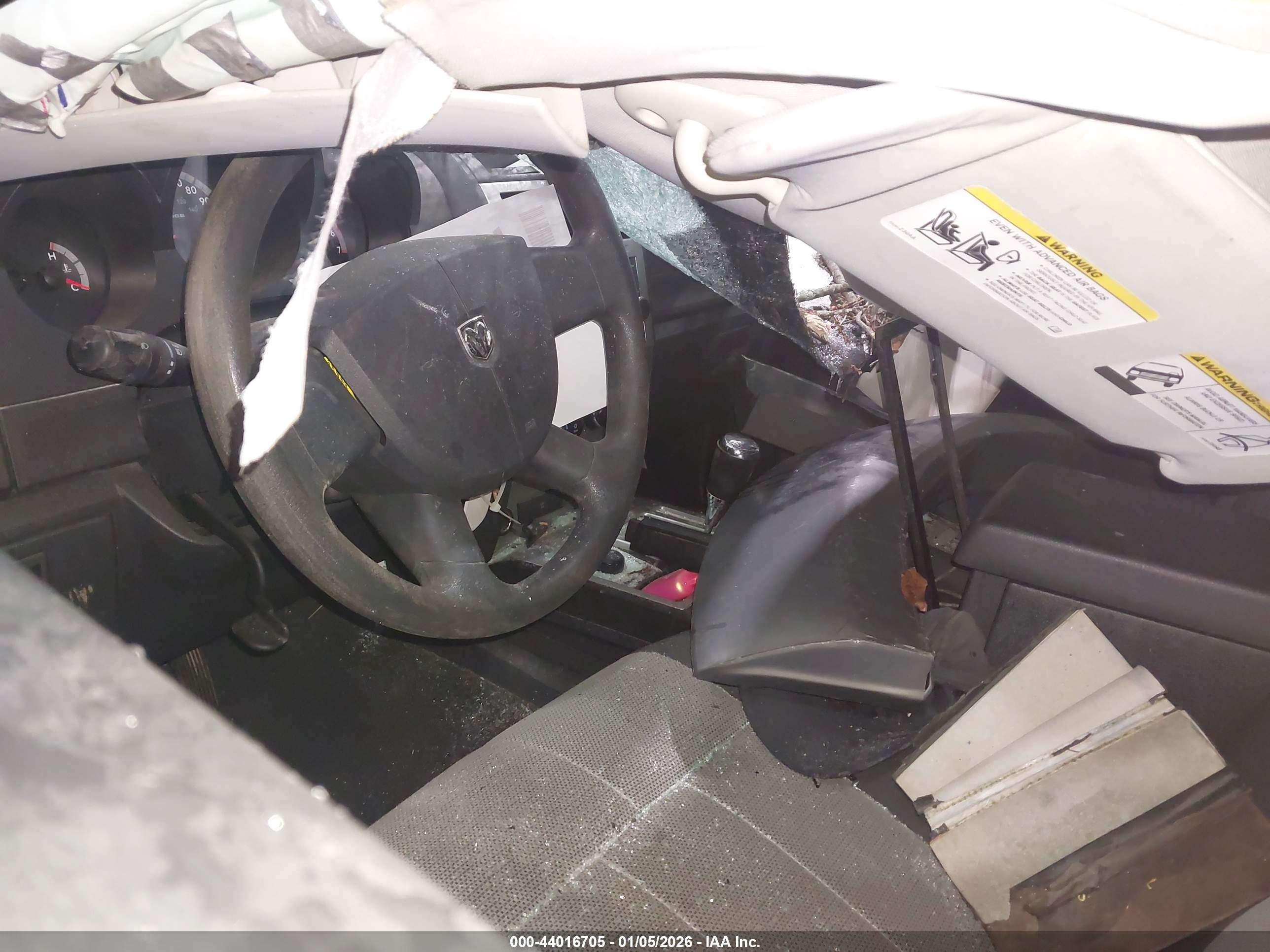 DODGE NITRO image 5