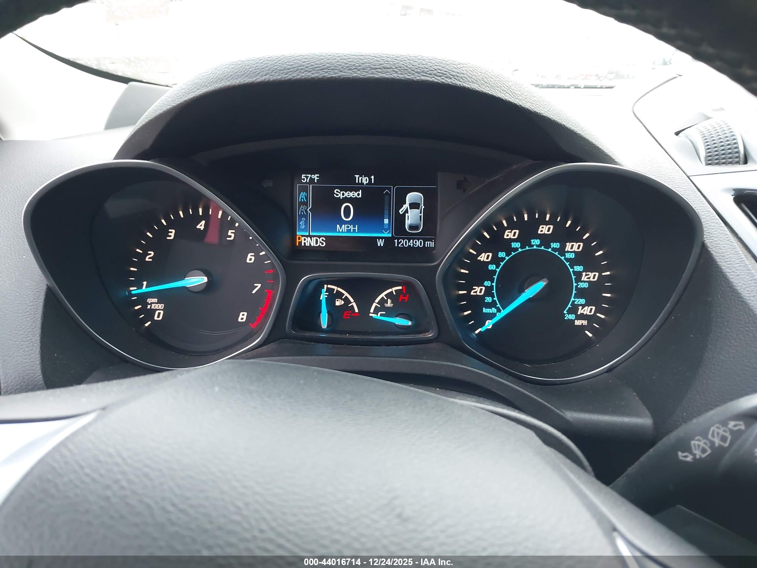 FORD ESCAPE image 7