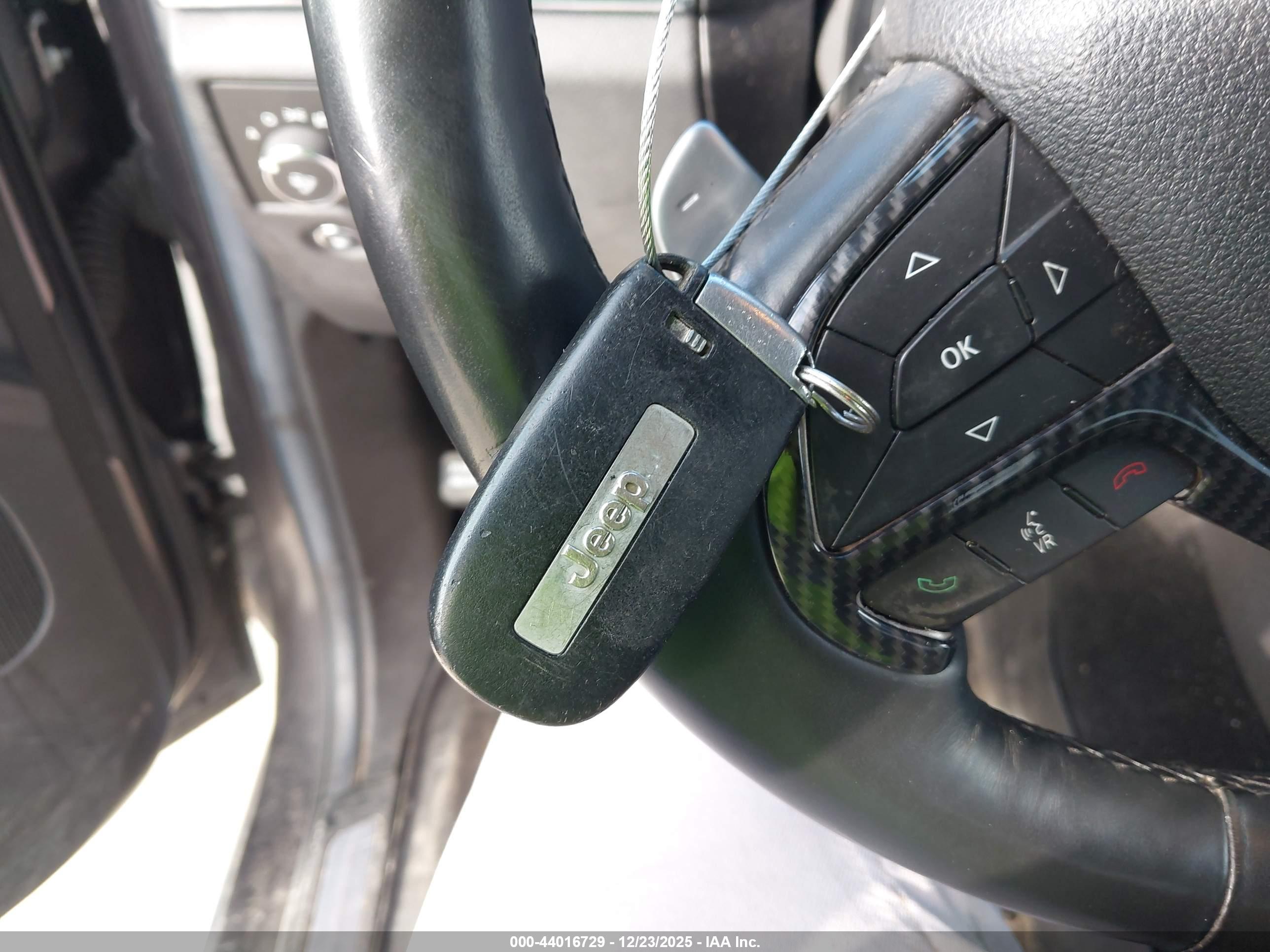 JEEP GRAND image 11