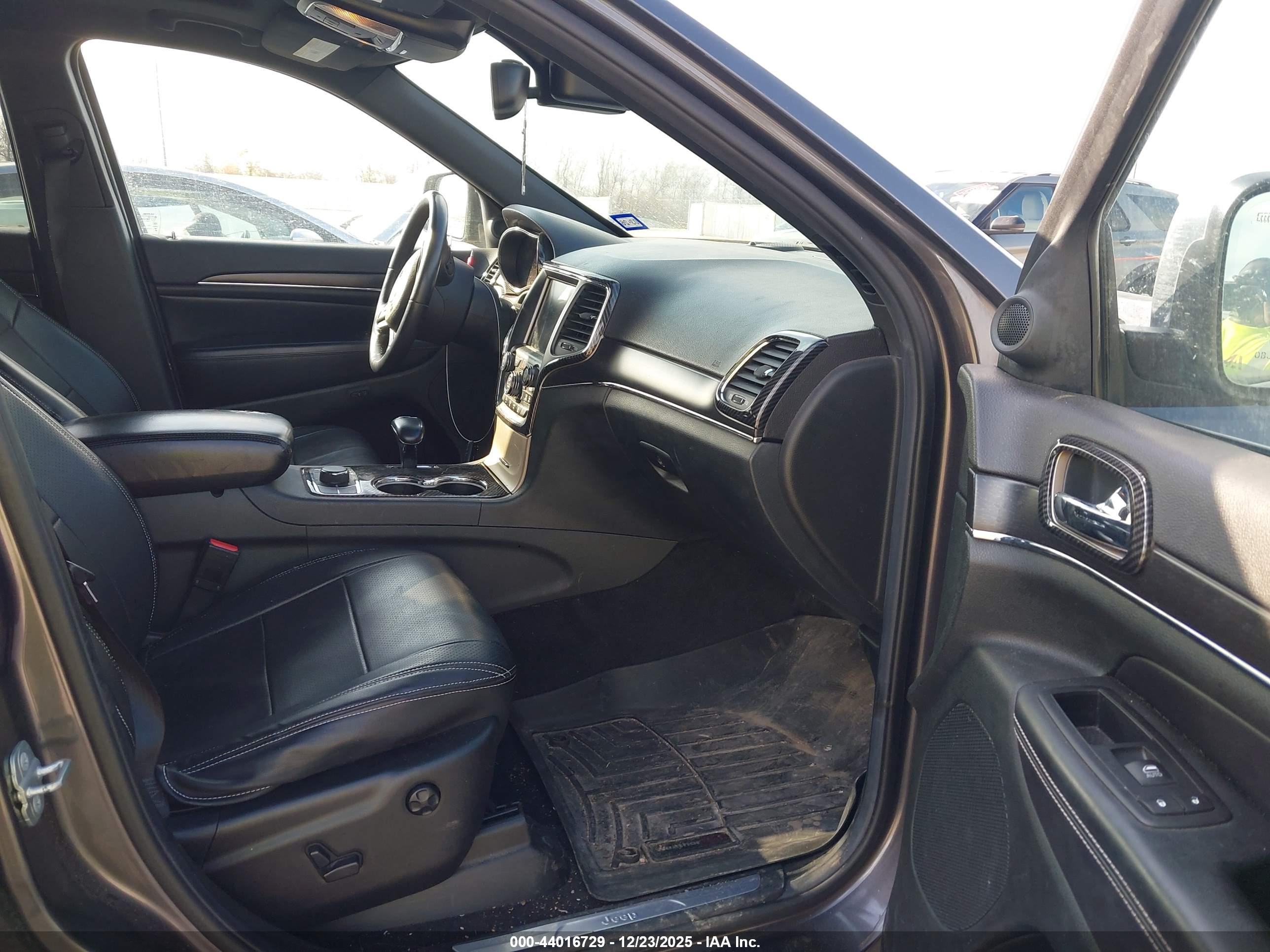 JEEP GRAND image 5