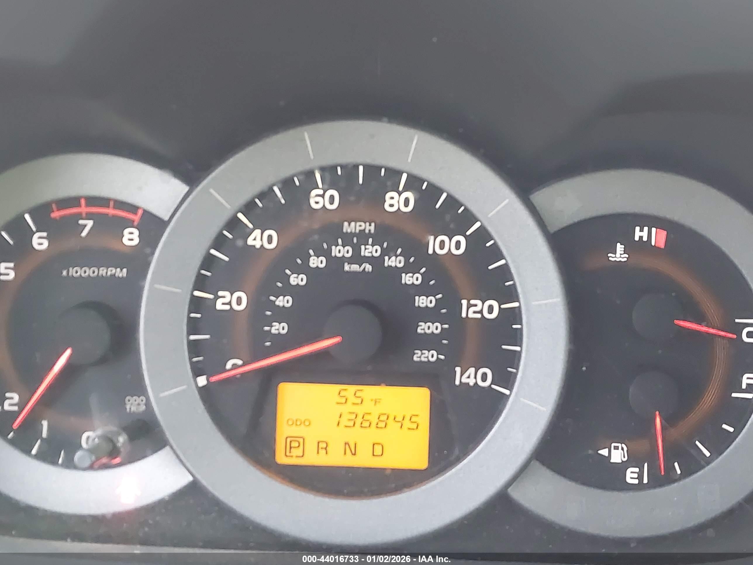 TOYOTA RAV4 image 7