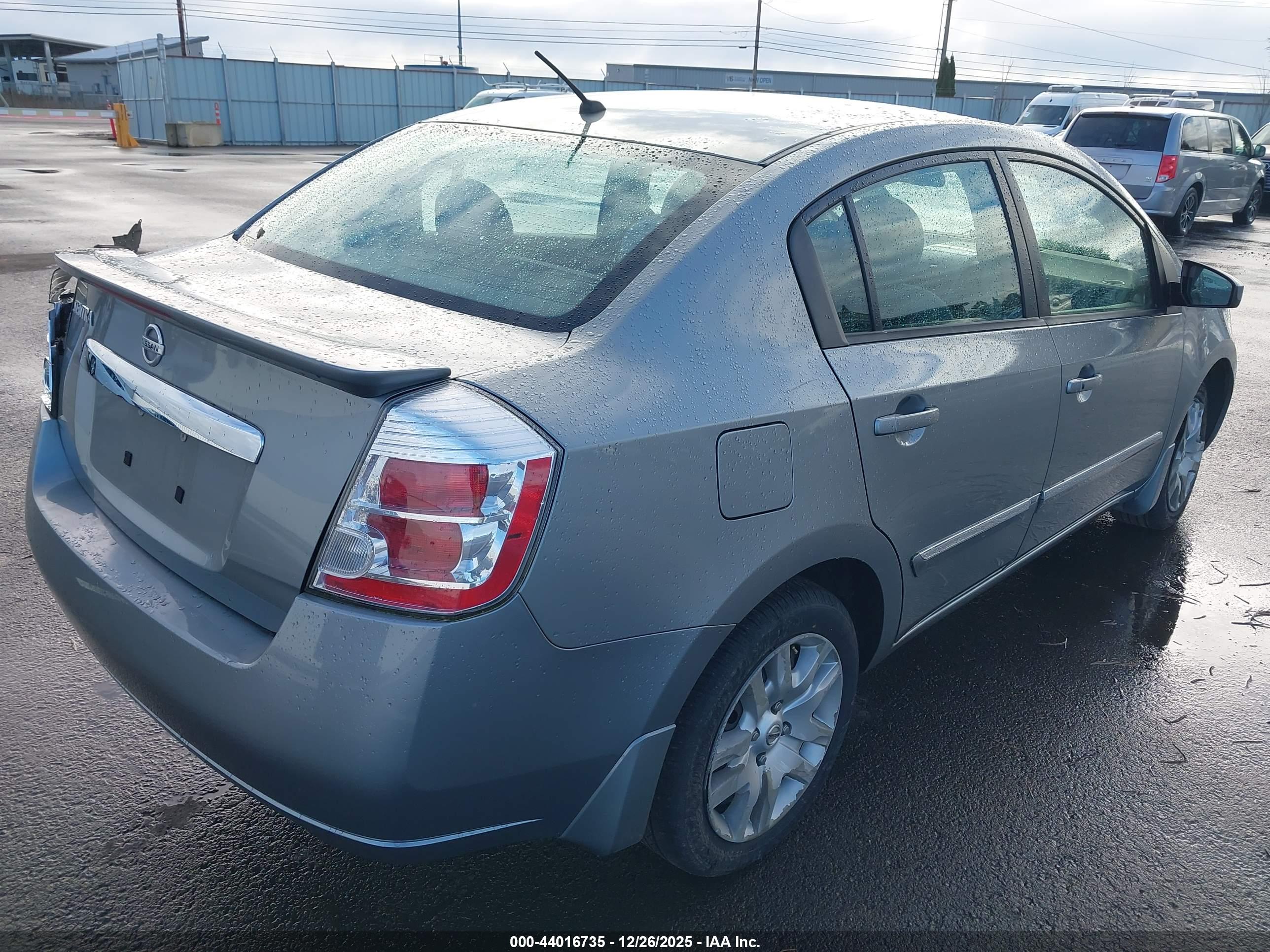 NISSAN SENTRA image 4