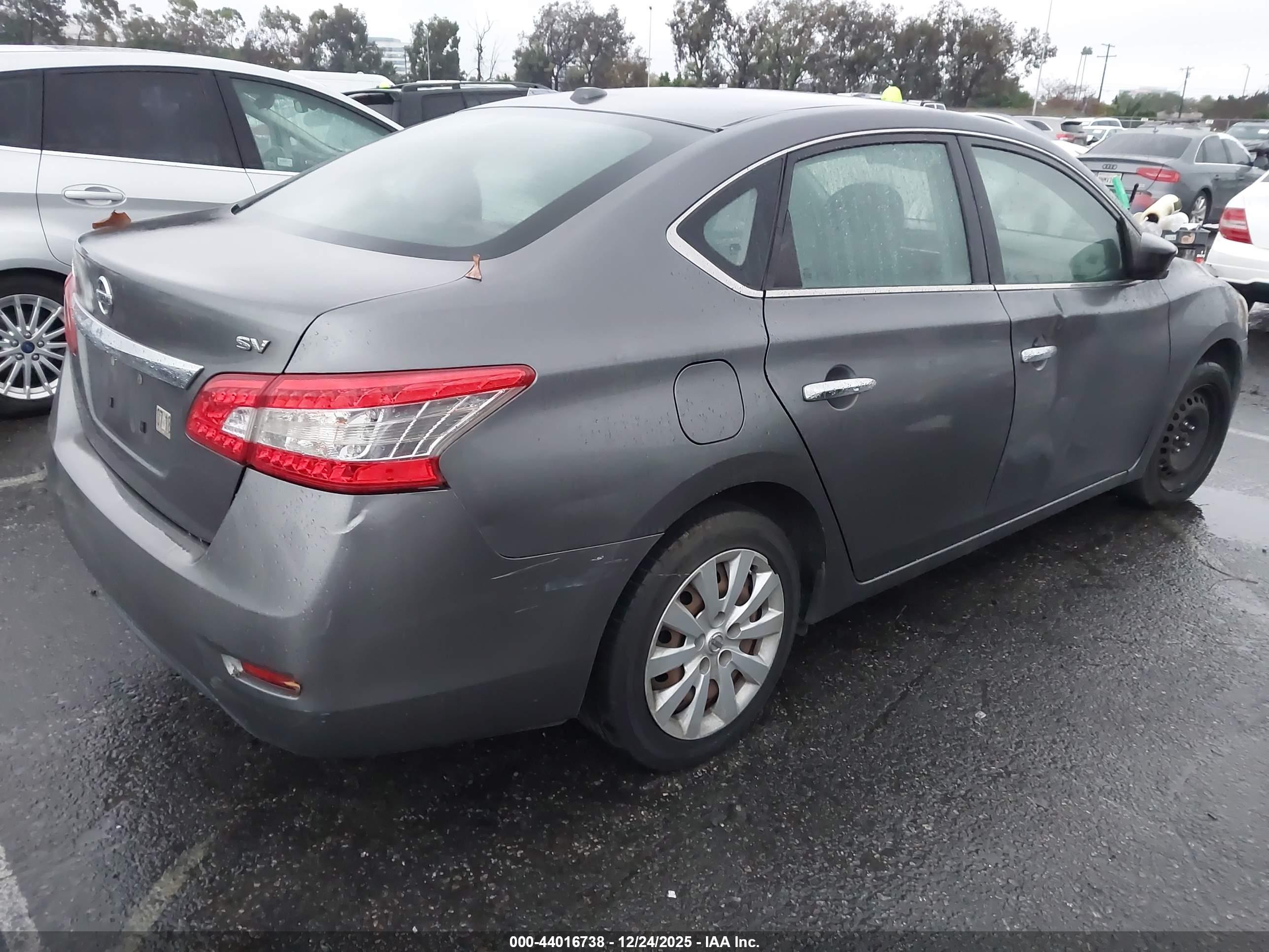 NISSAN SENTRA image 4