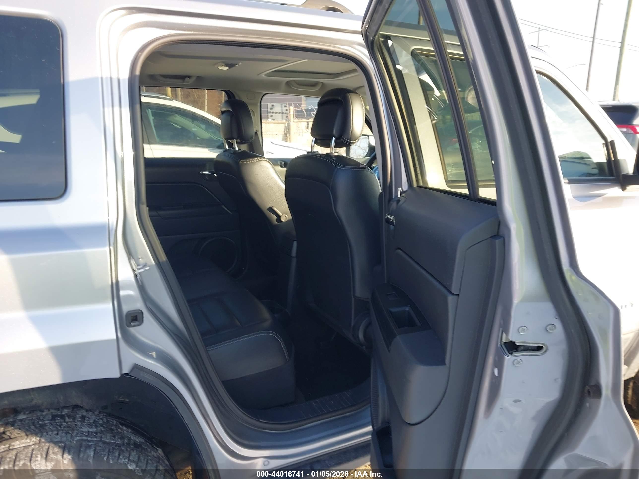 JEEP PATRIOT image 8