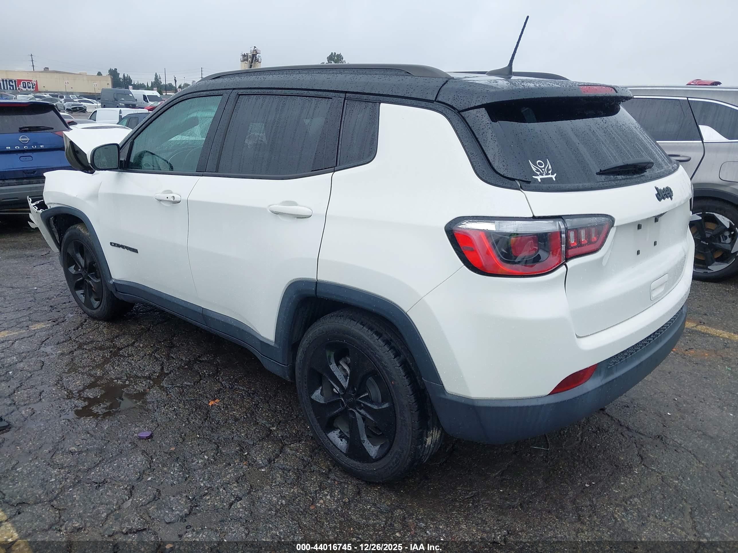 JEEP COMPASS image 3