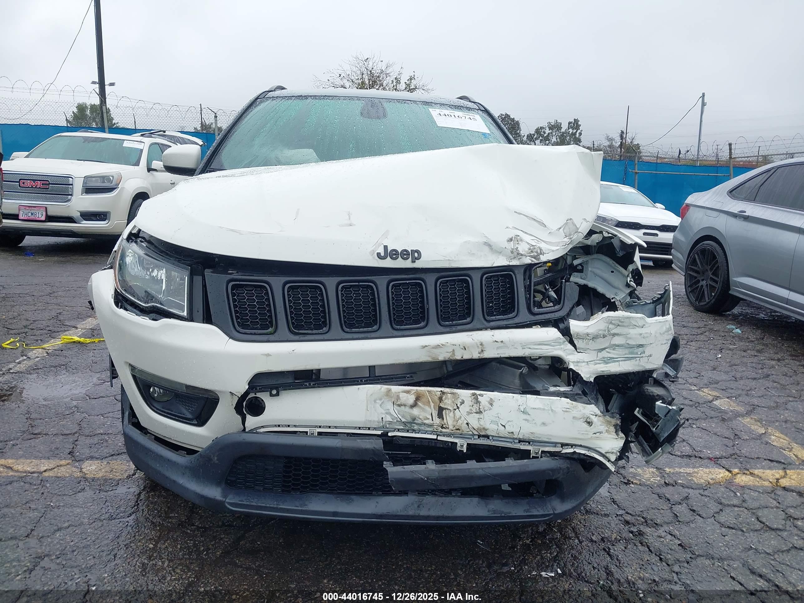 JEEP COMPASS image 6