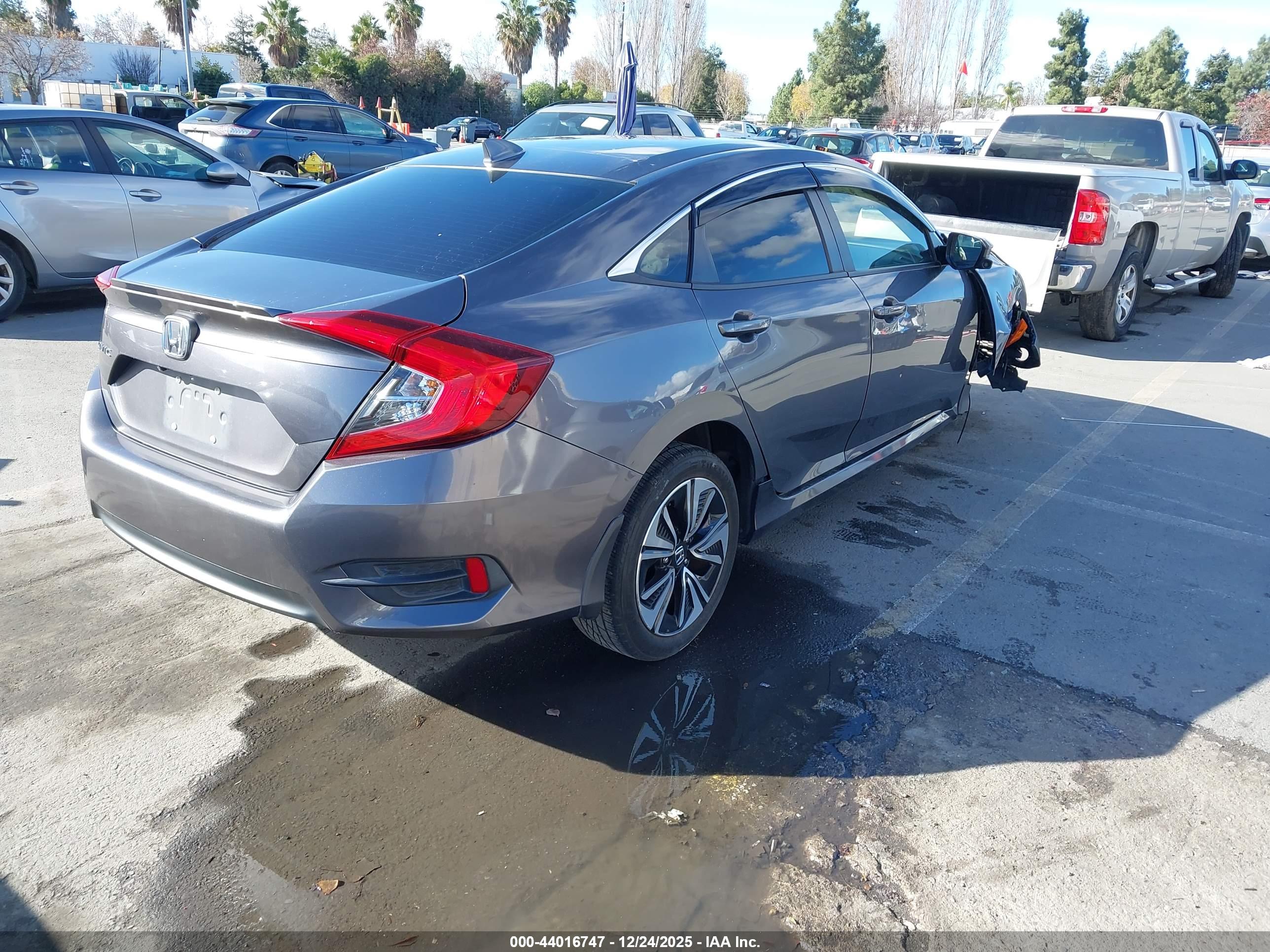 HONDA CIVIC image 4