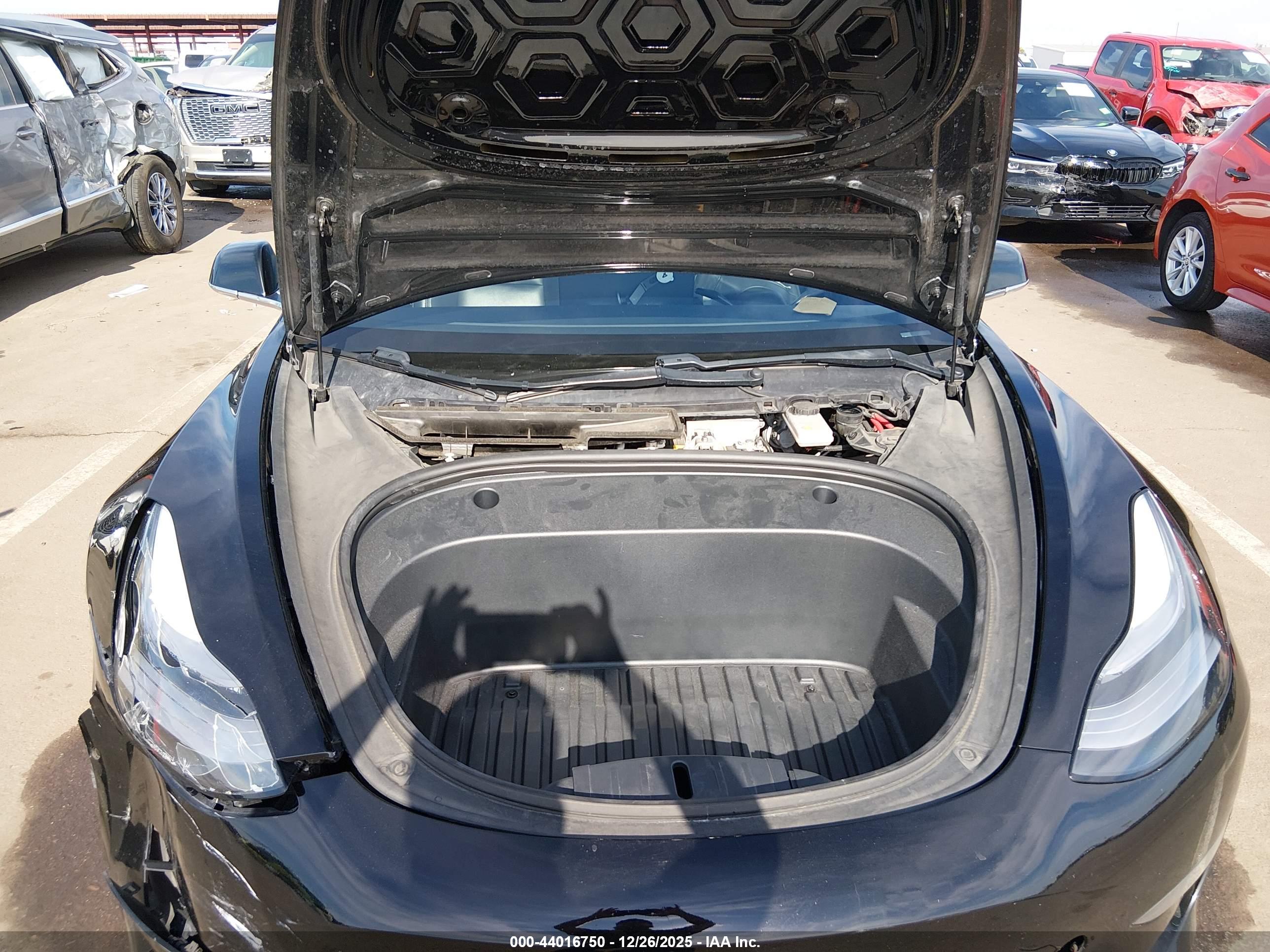 TESLA MODEL image 10