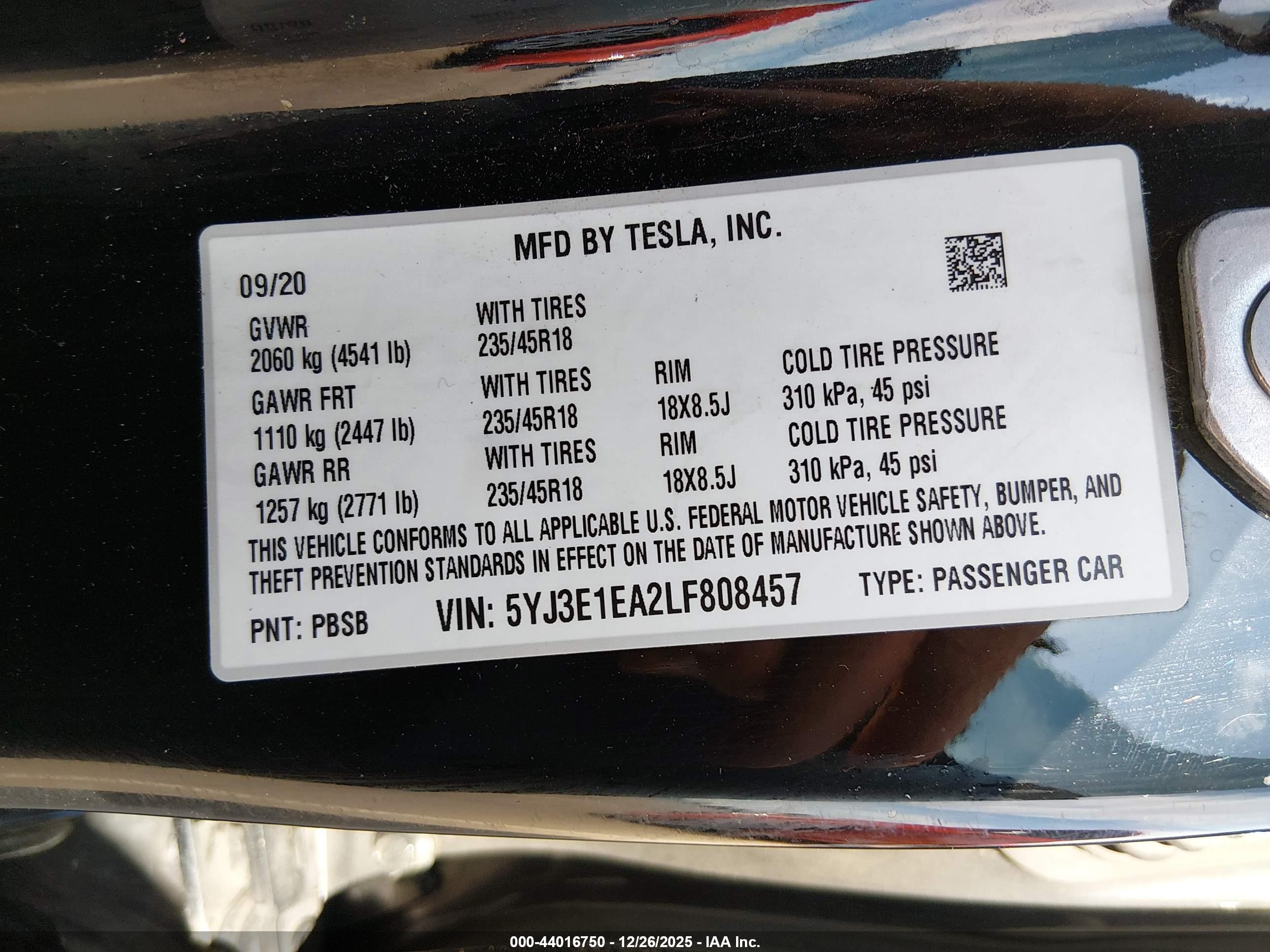 TESLA MODEL image 9