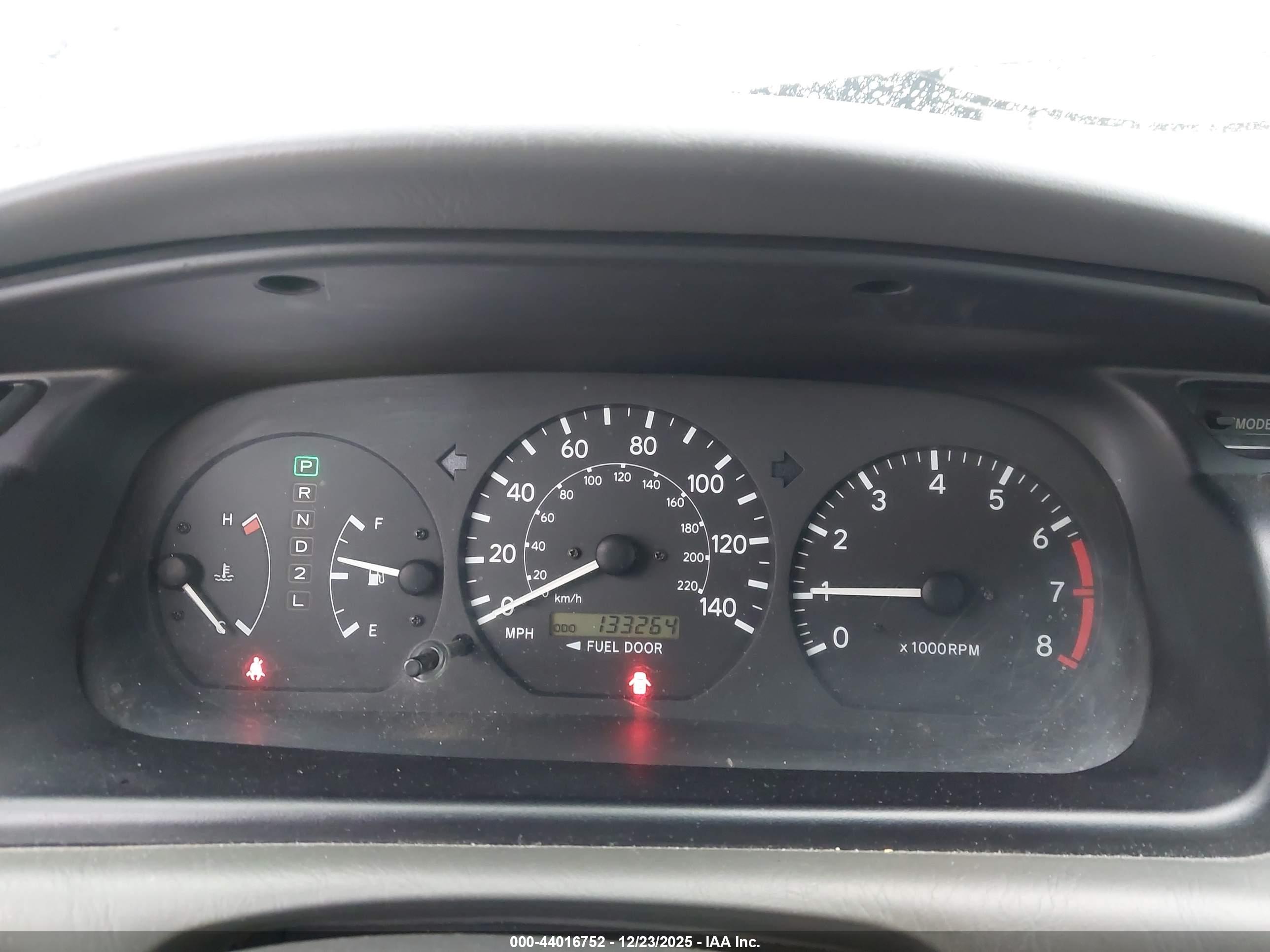 TOYOTA CAMRY image 7
