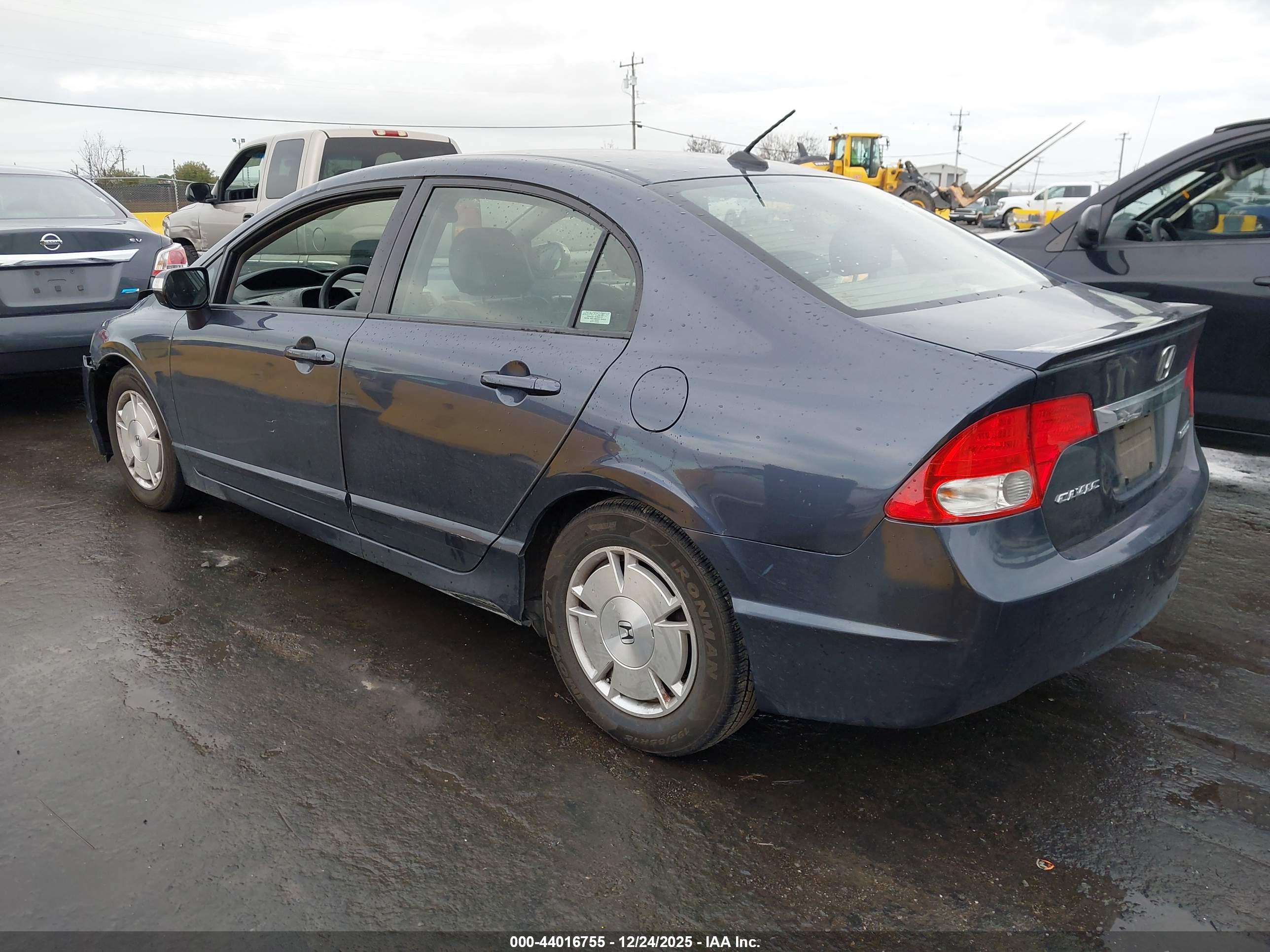 HONDA CIVIC image 3