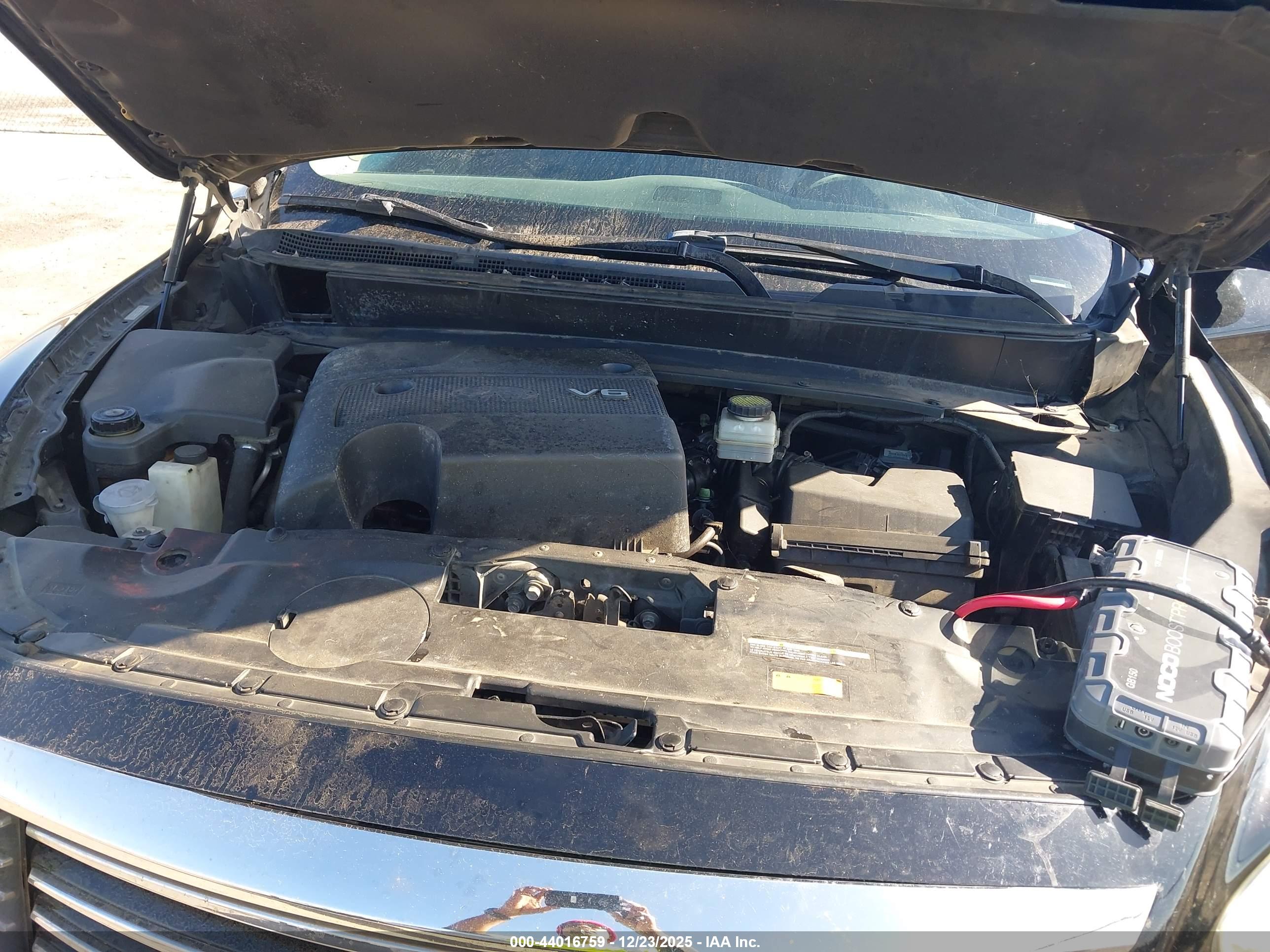 INFINITI JX35 image 10