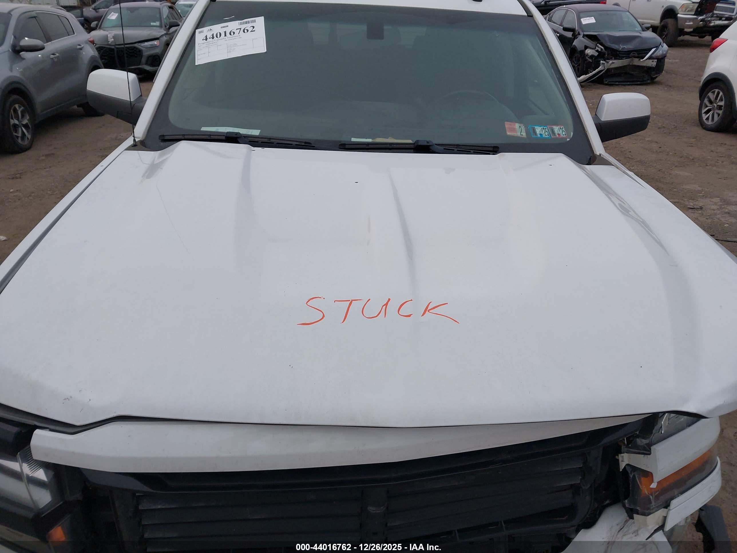 CHEVROLET SILVERADO image 10