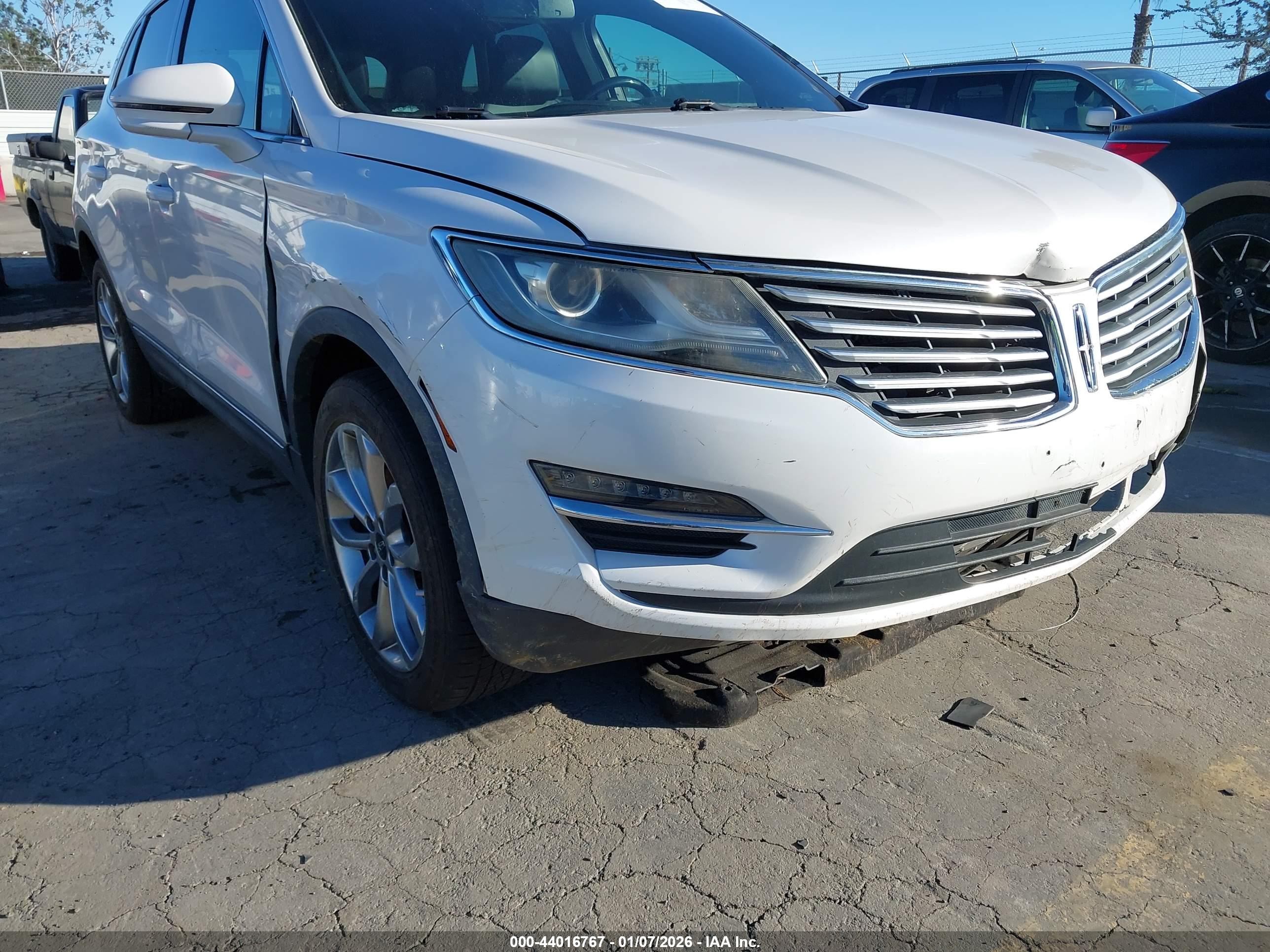LINCOLN MKC image 6