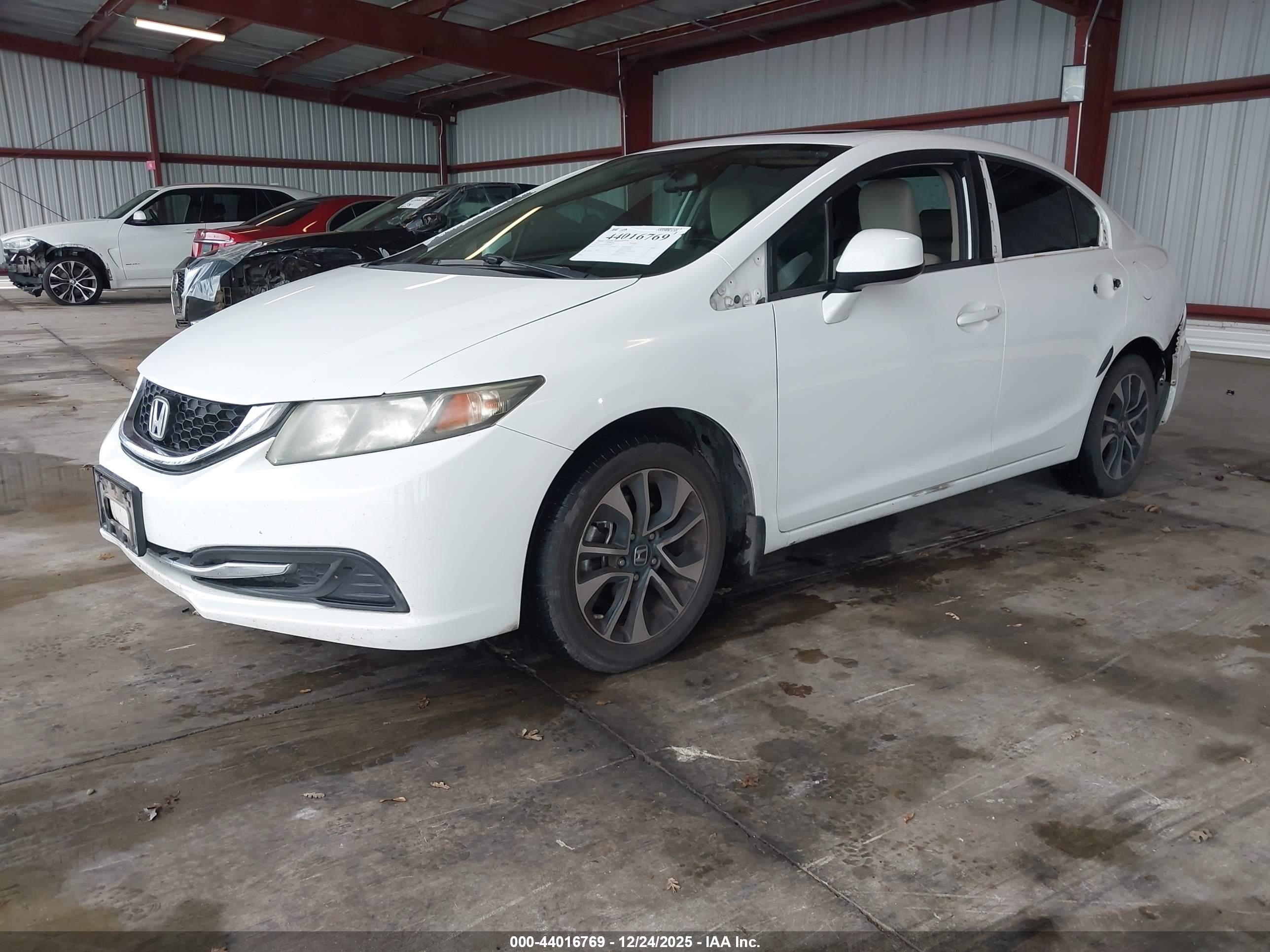 HONDA CIVIC image 2