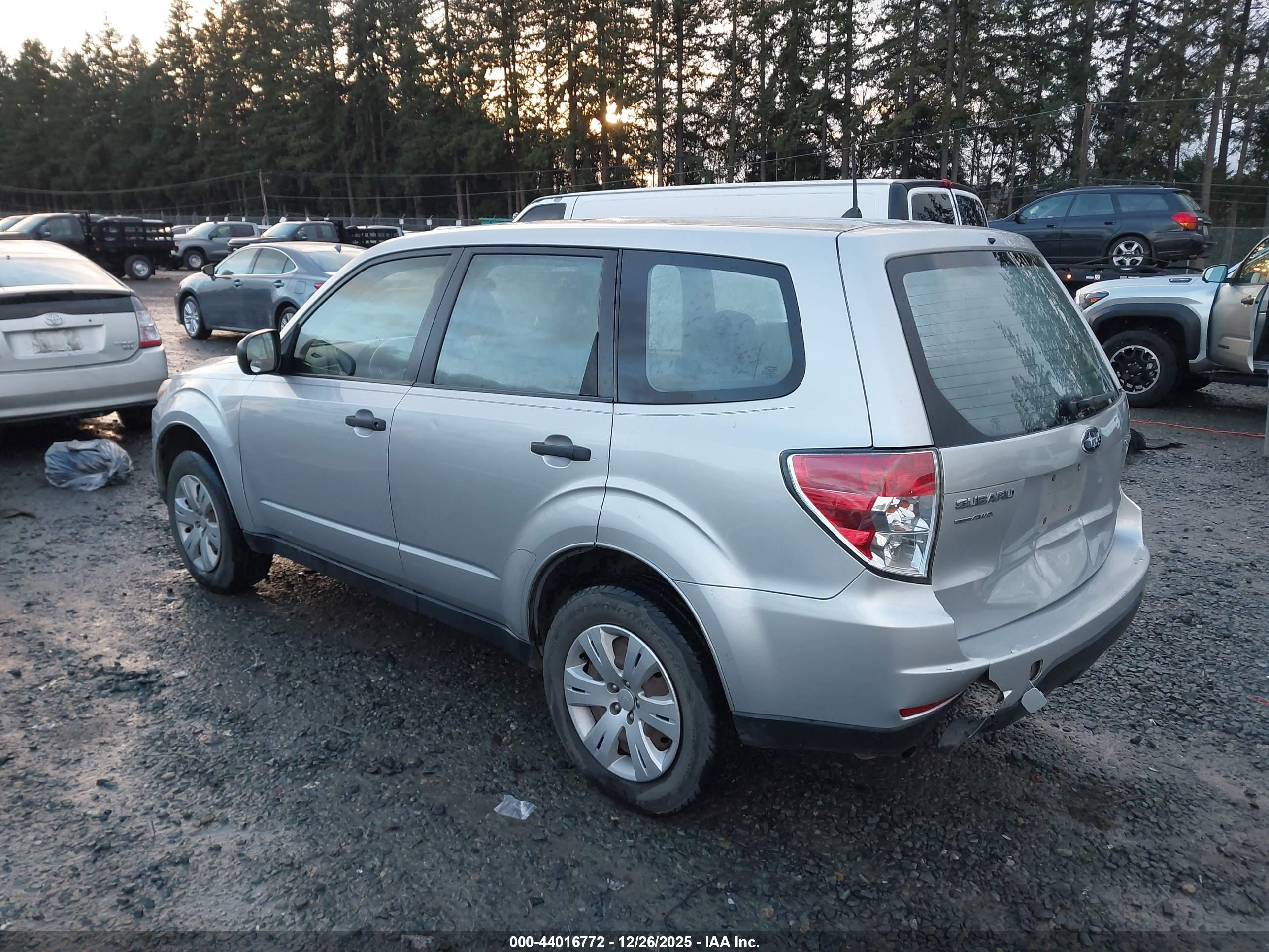 SUBARU FORESTER image 3