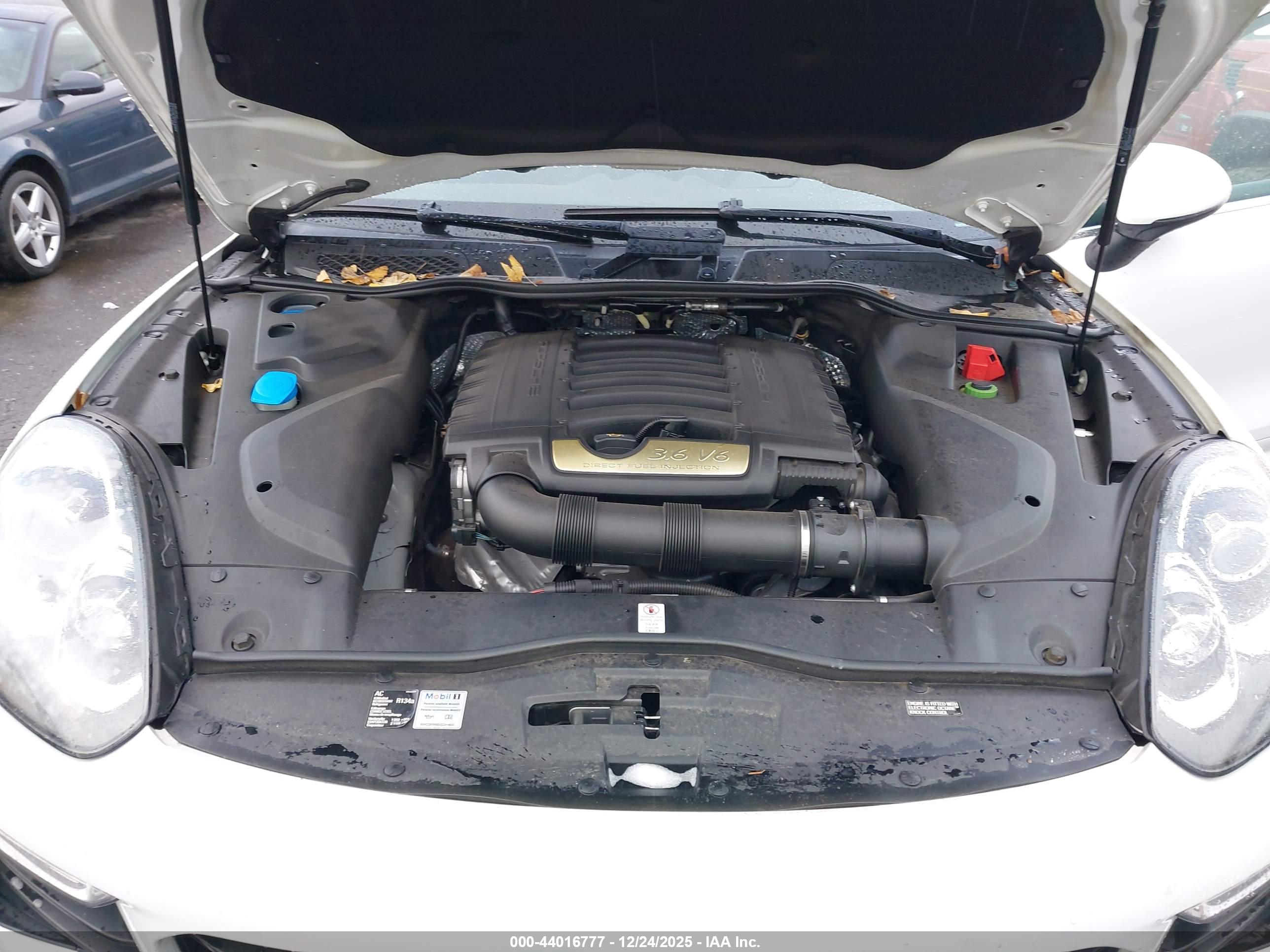 PORSCHE CAYENNE image 10