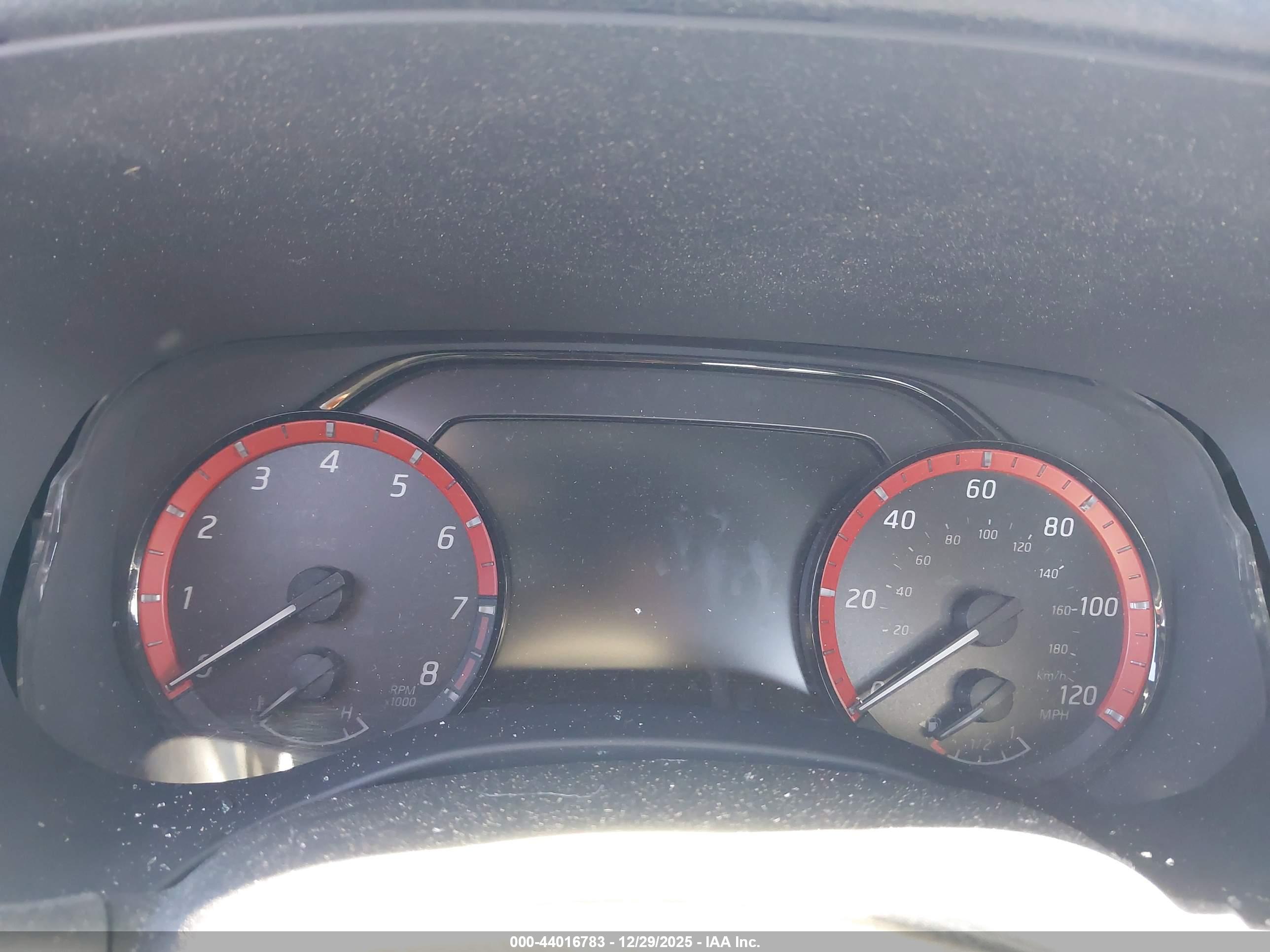 NISSAN FRONTIER image 7