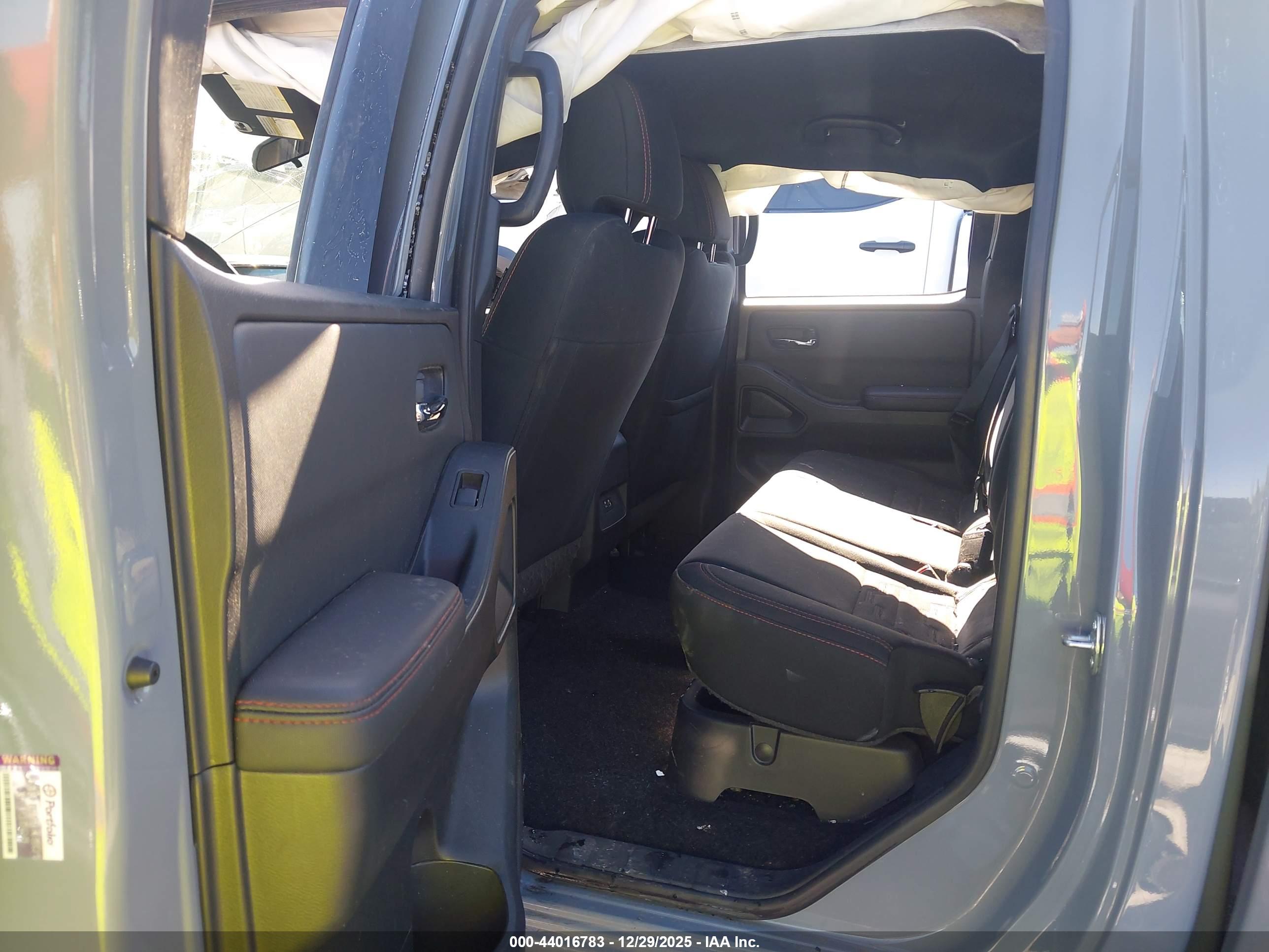 NISSAN FRONTIER image 8