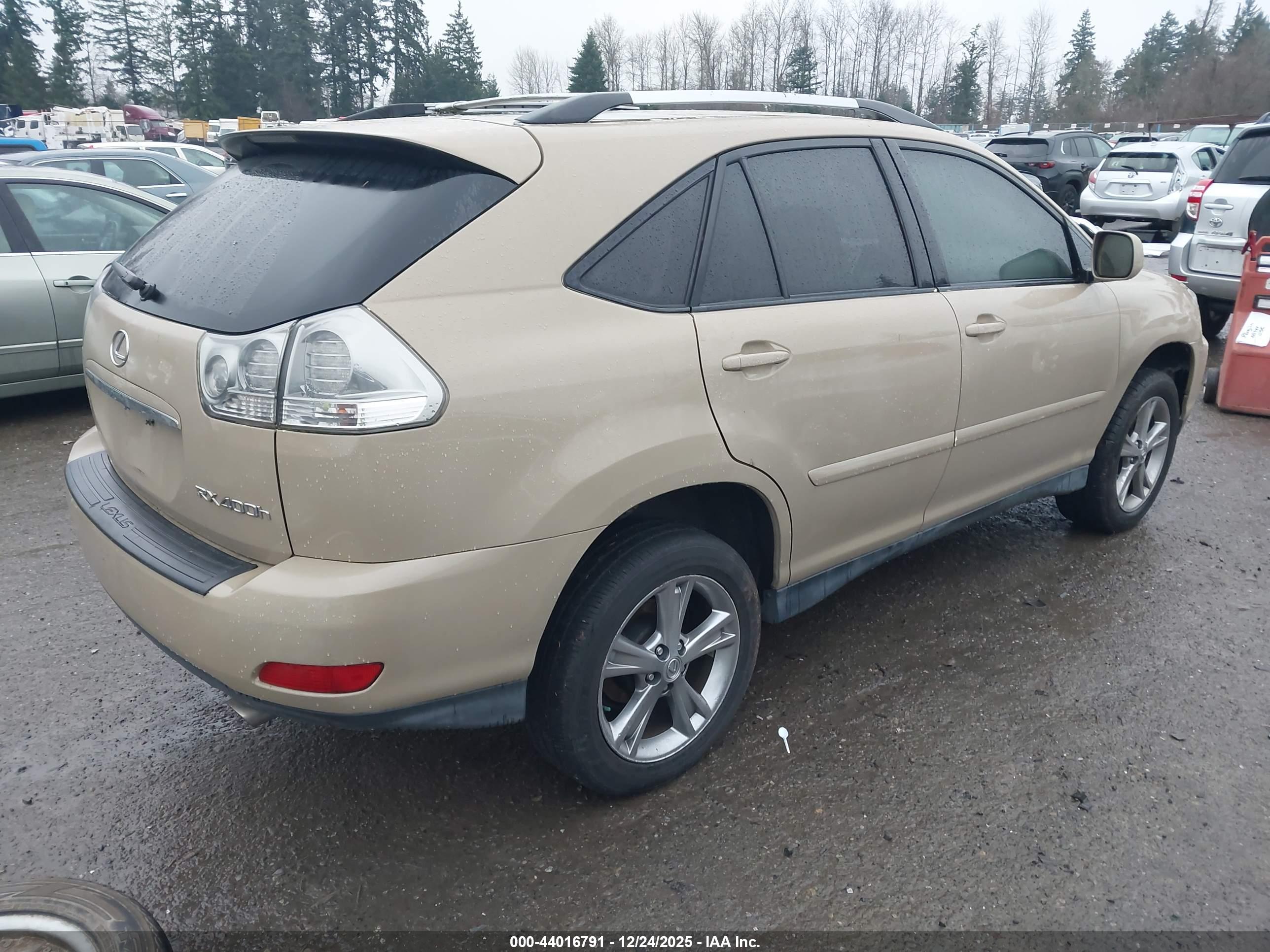 LEXUS RX image 4
