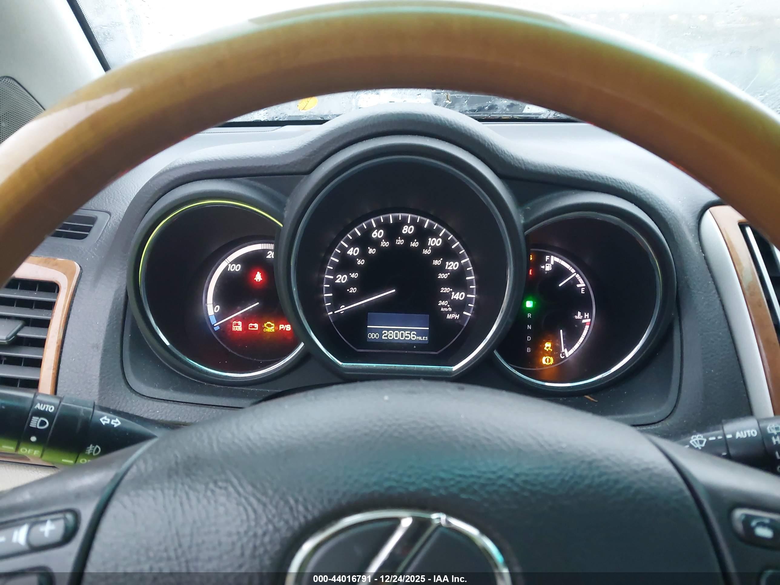 LEXUS RX image 7