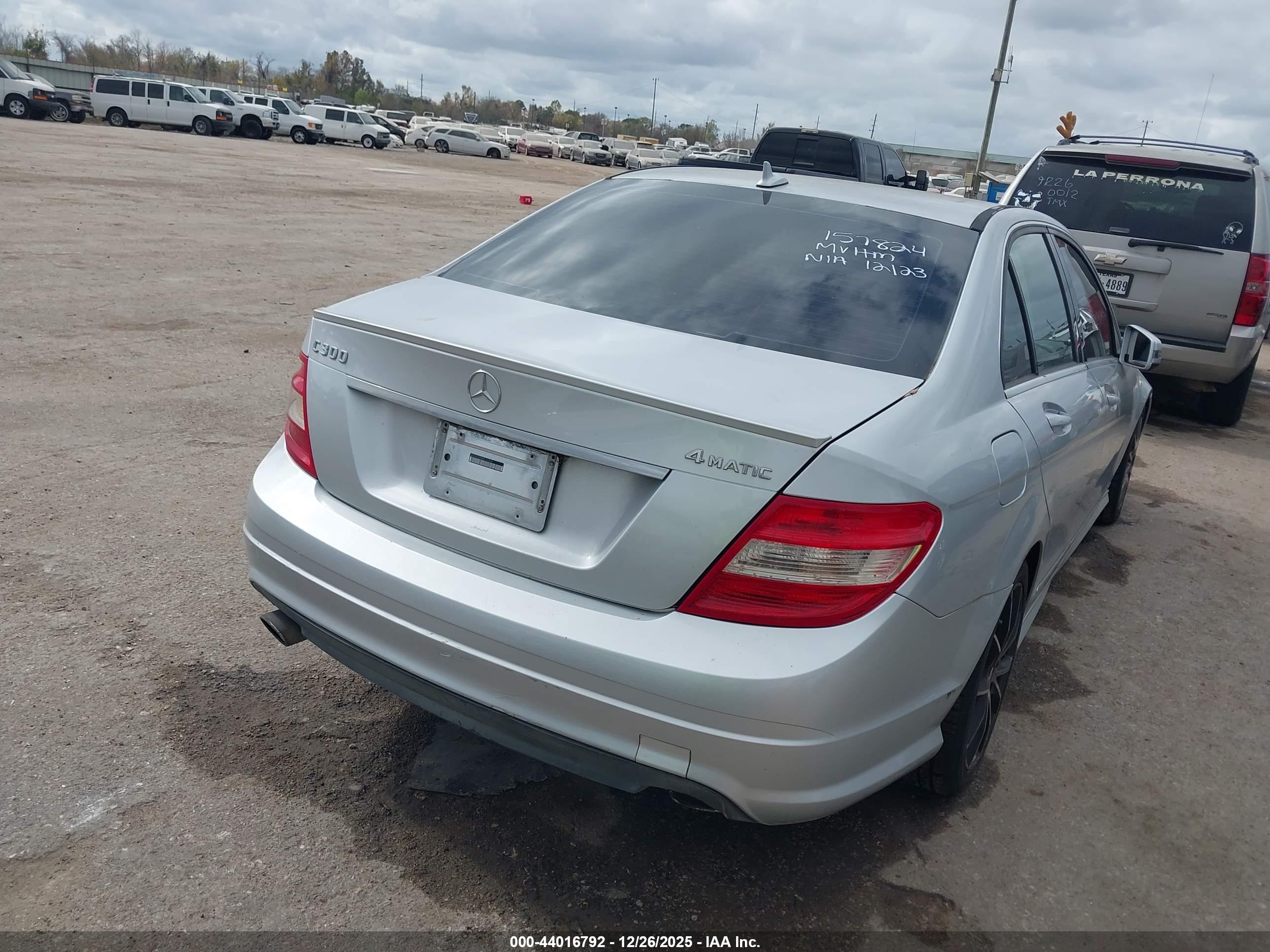 MERCEDES-BENZ C image 4
