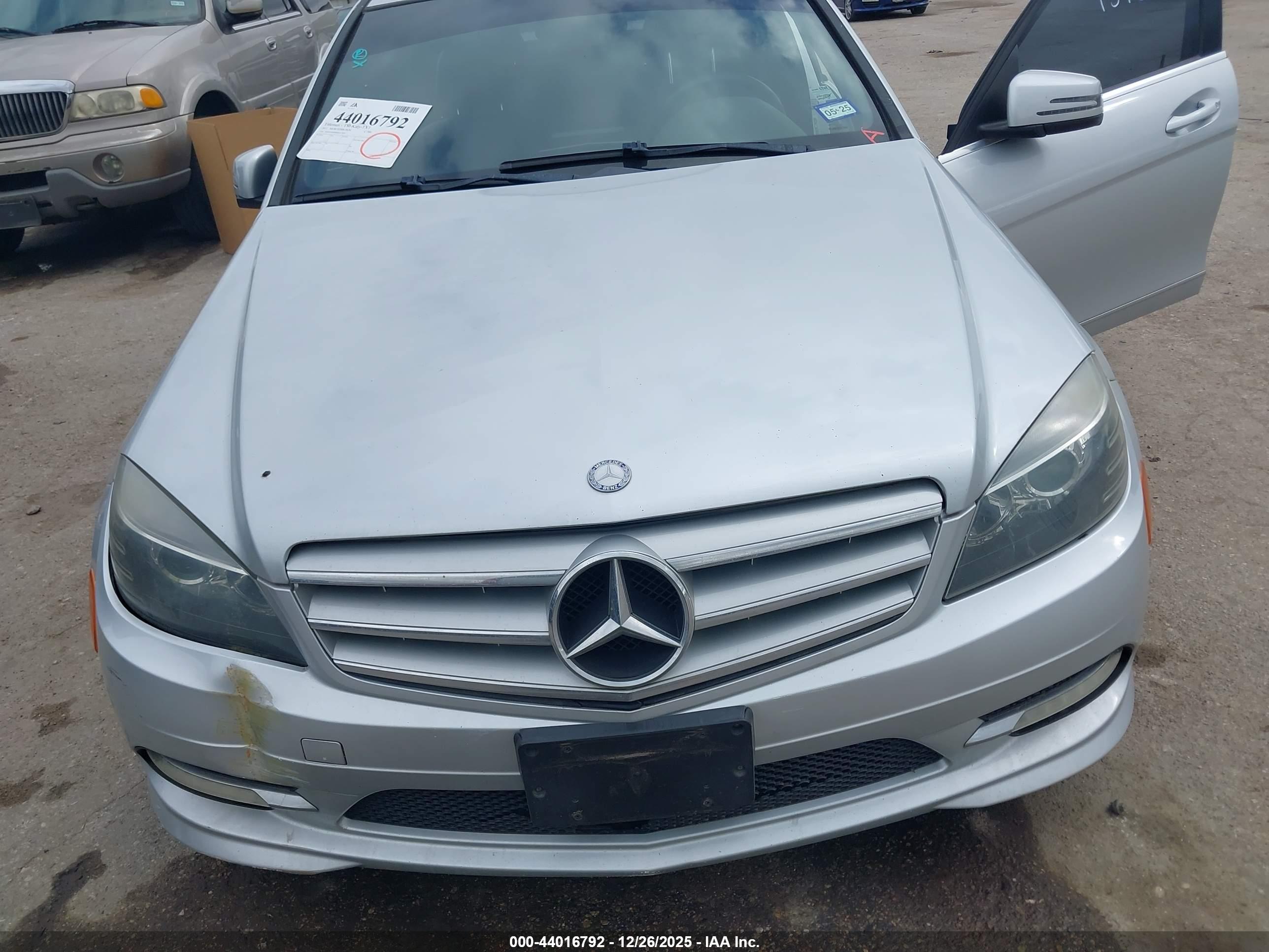 MERCEDES-BENZ C image 6