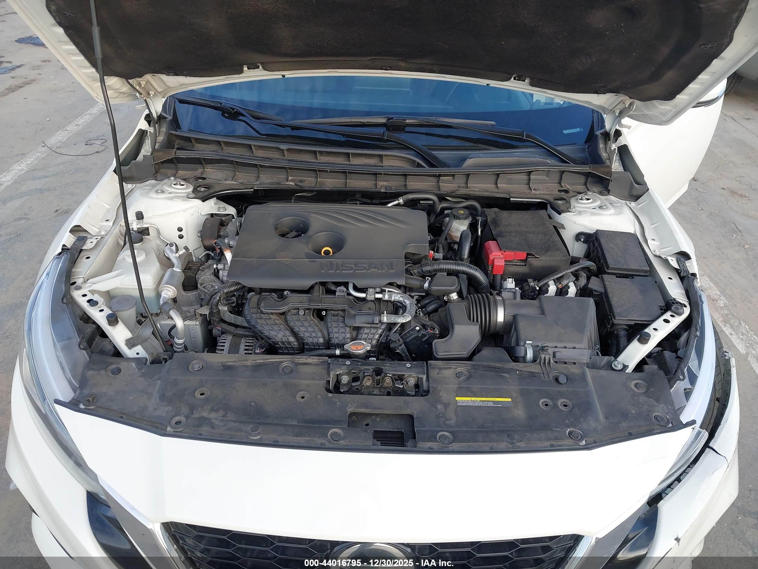 NISSAN ALTIMA image 10