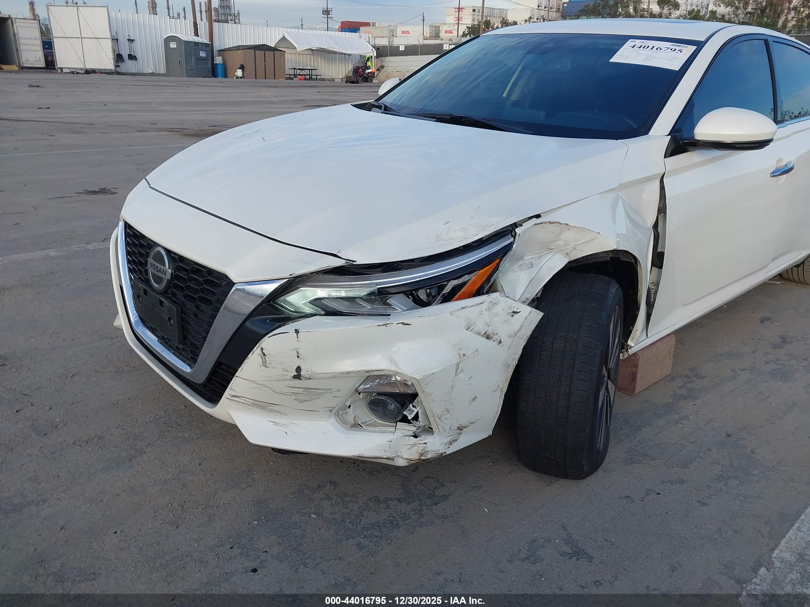 NISSAN ALTIMA image 6