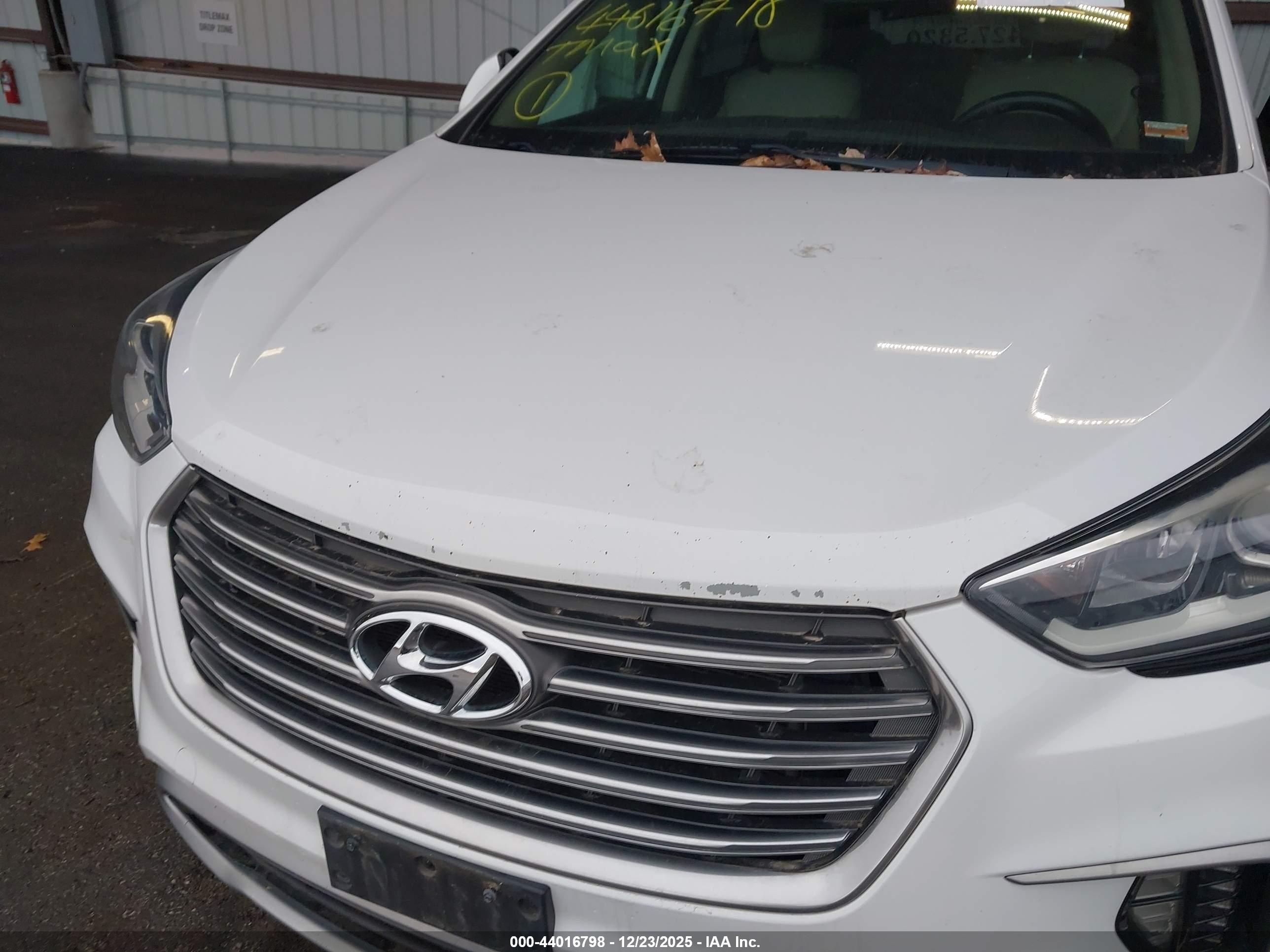 HYUNDAI SANTA image 6
