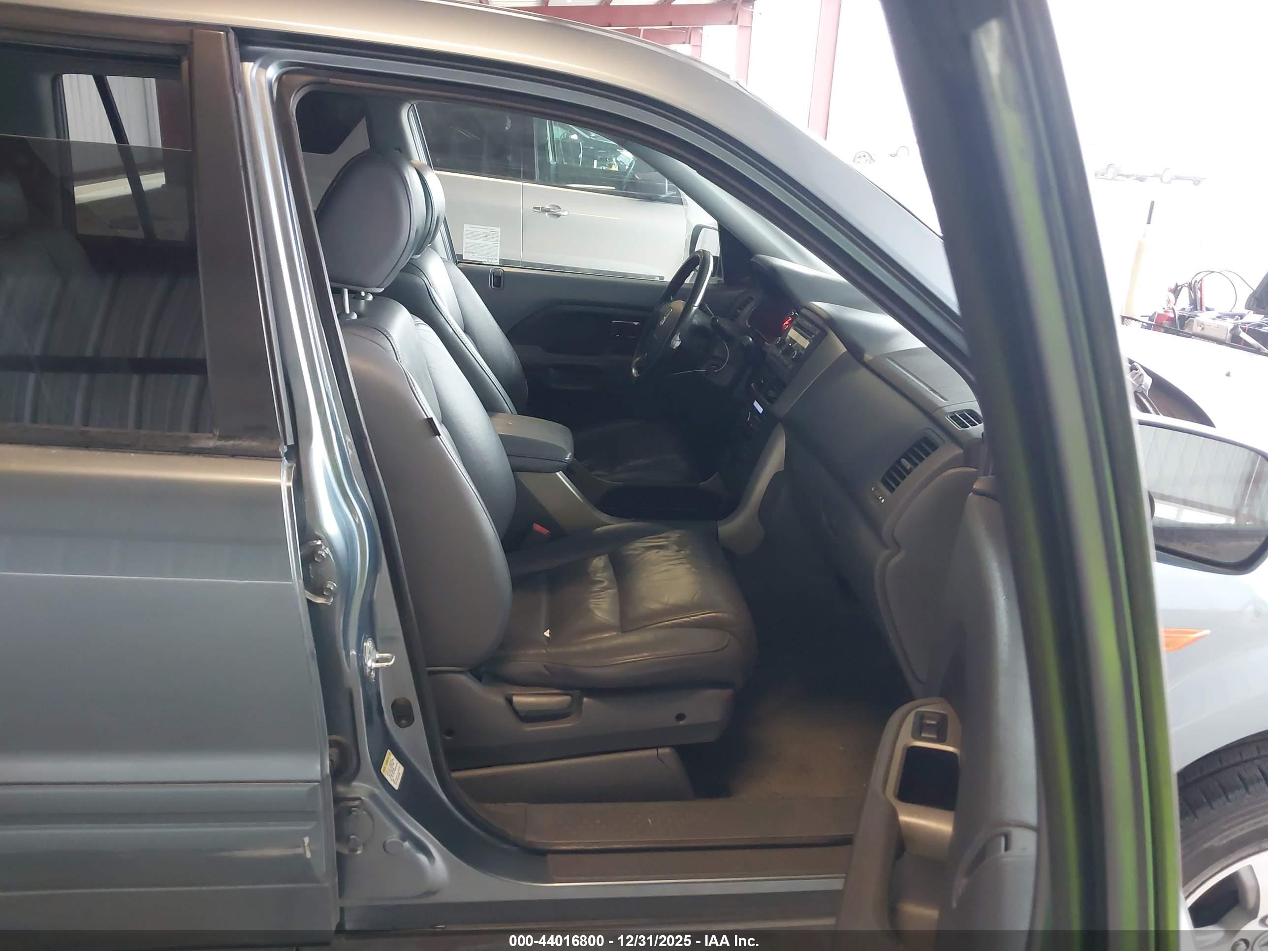 HONDA PILOT image 5