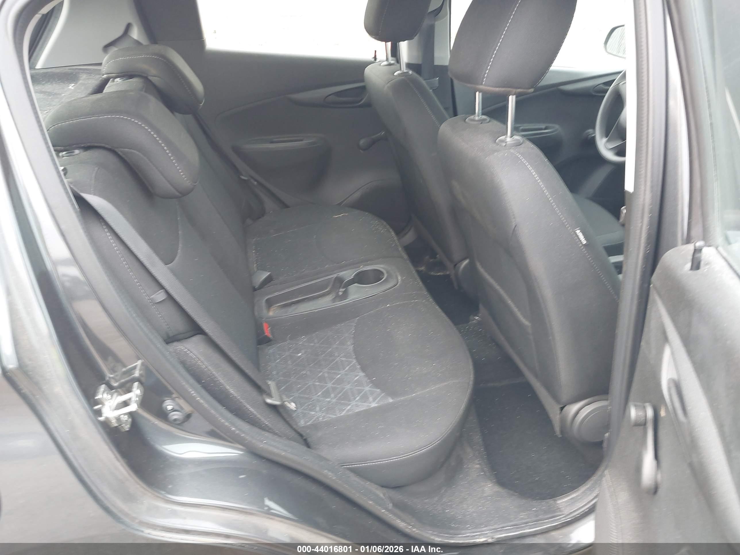 CHEVROLET SPARK image 8