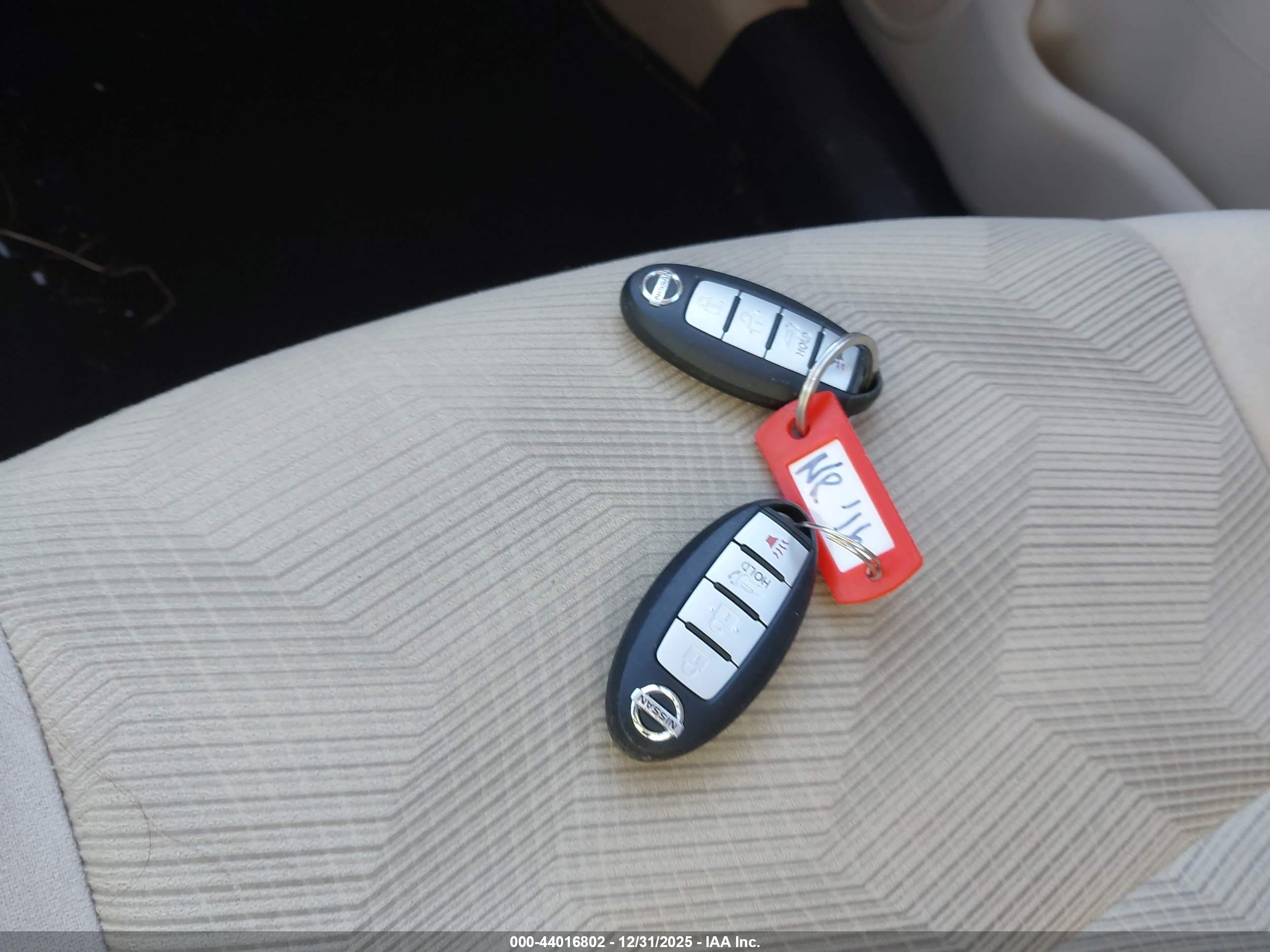 NISSAN ROGUE image 11