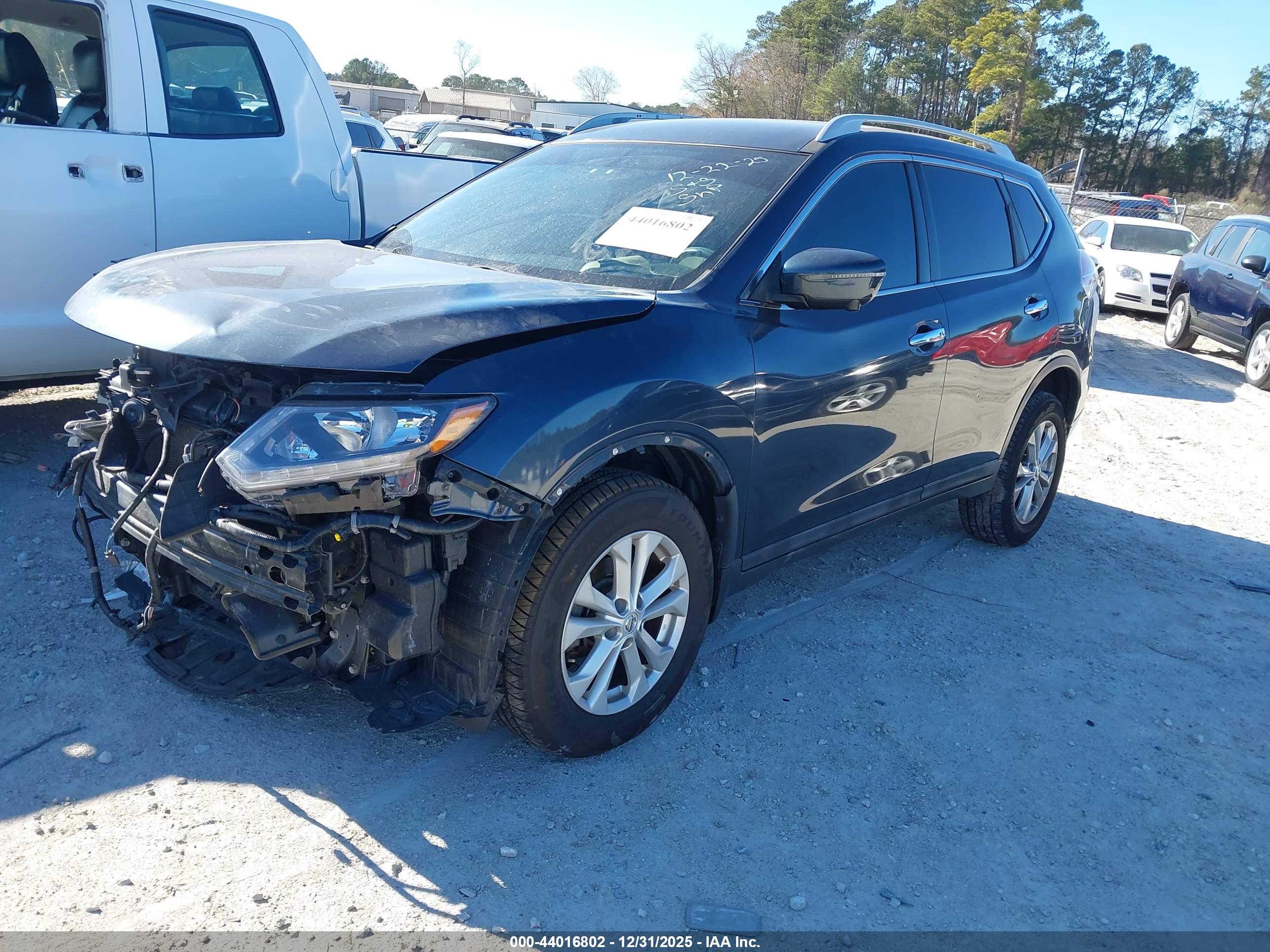 NISSAN ROGUE image 2