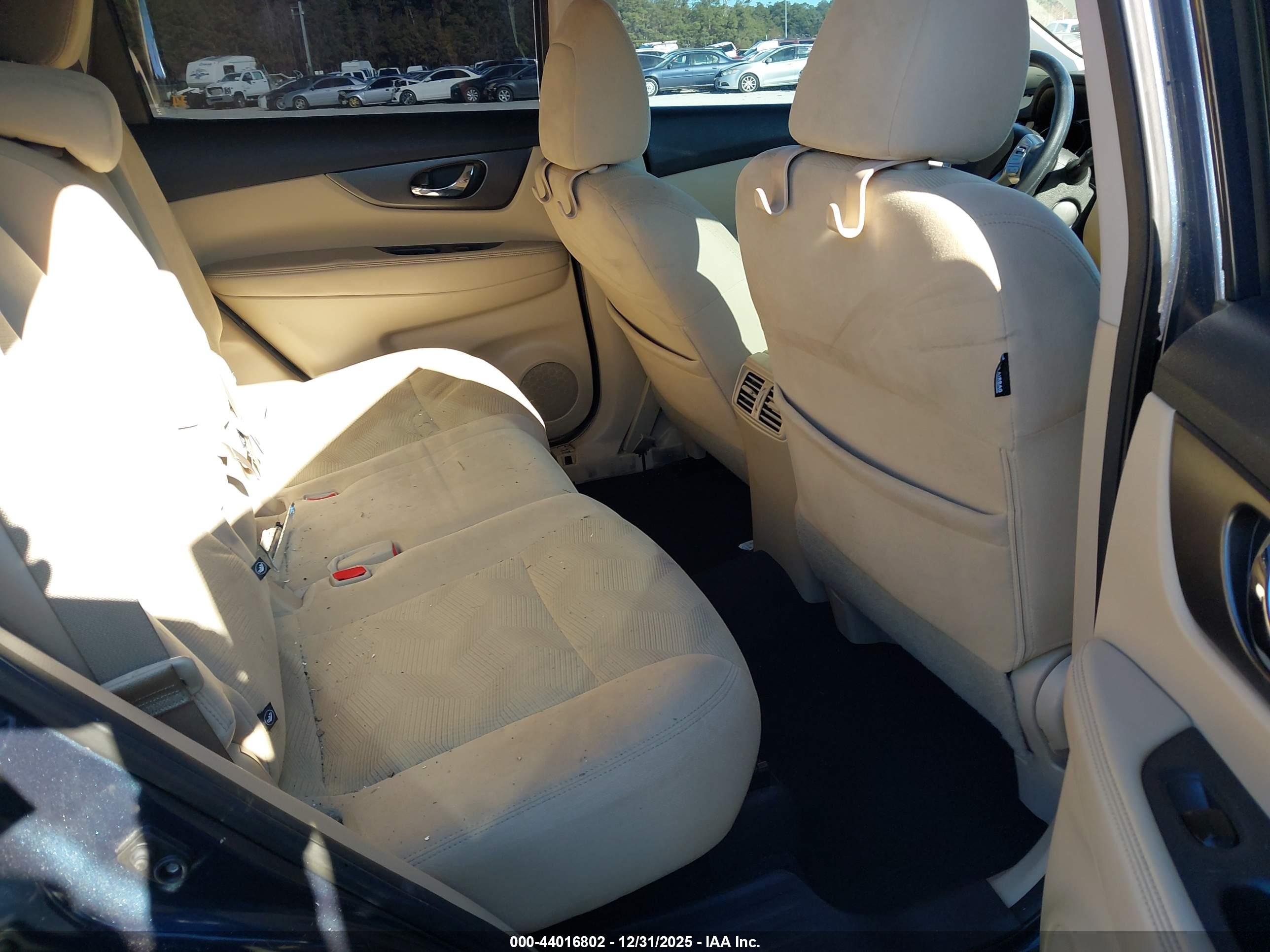 NISSAN ROGUE image 8