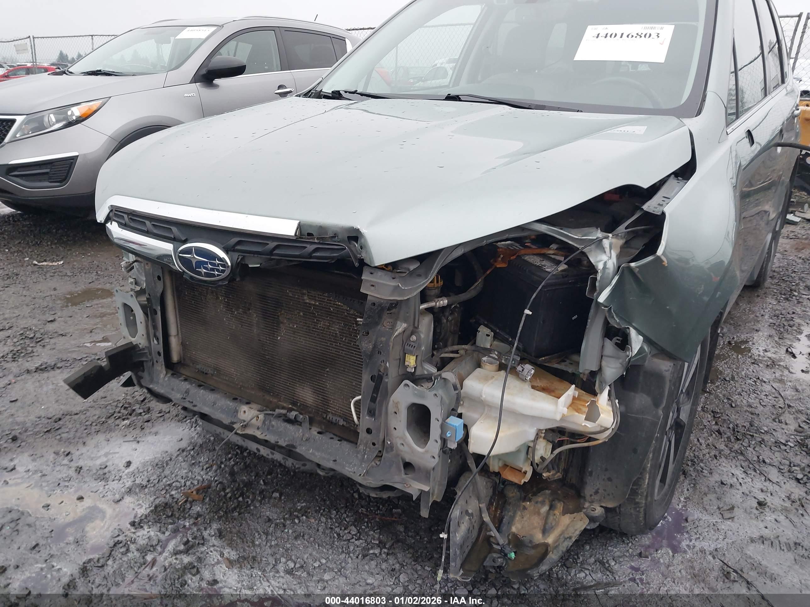 SUBARU FORESTER image 6