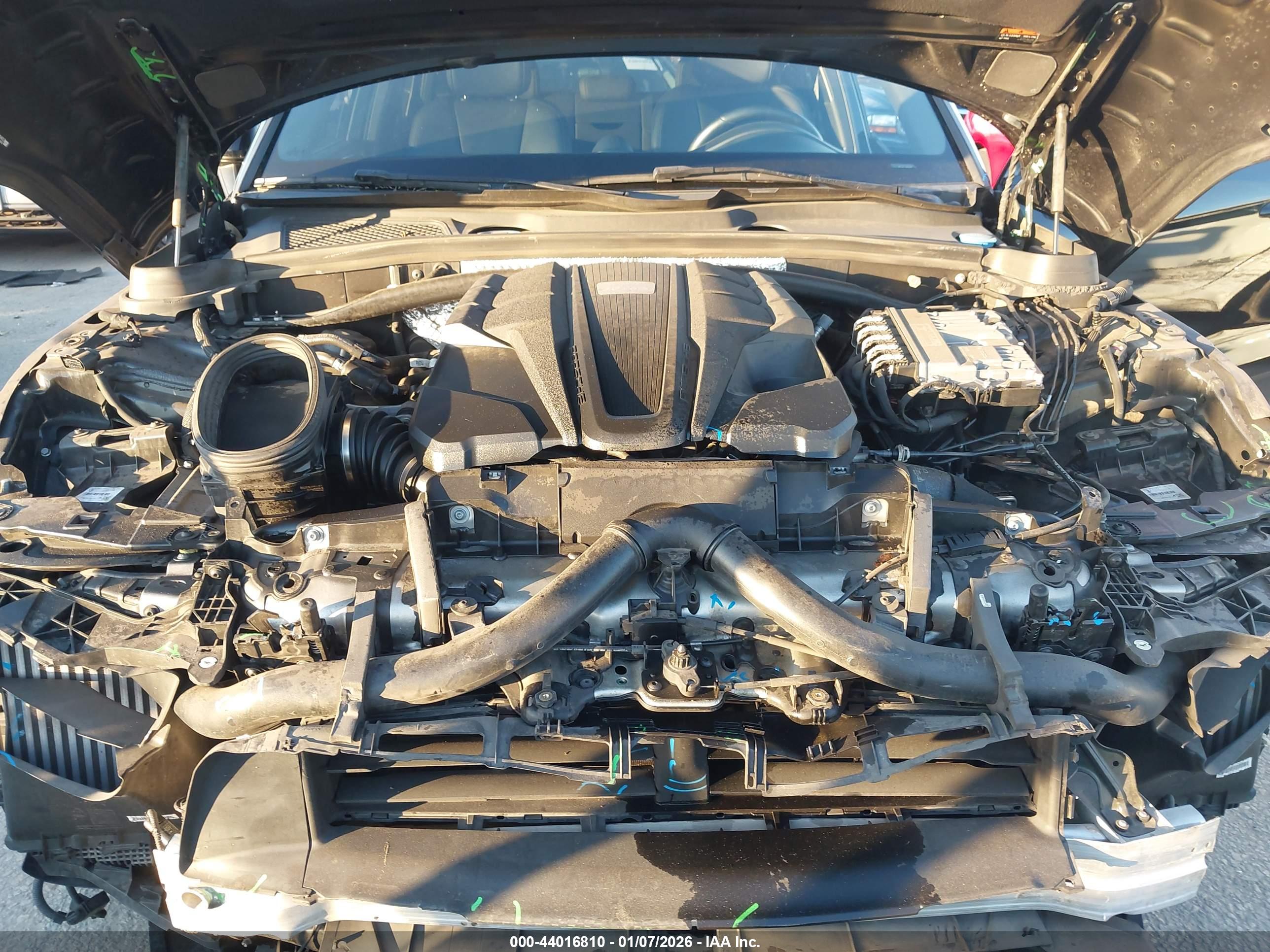 PORSCHE MACAN image 10