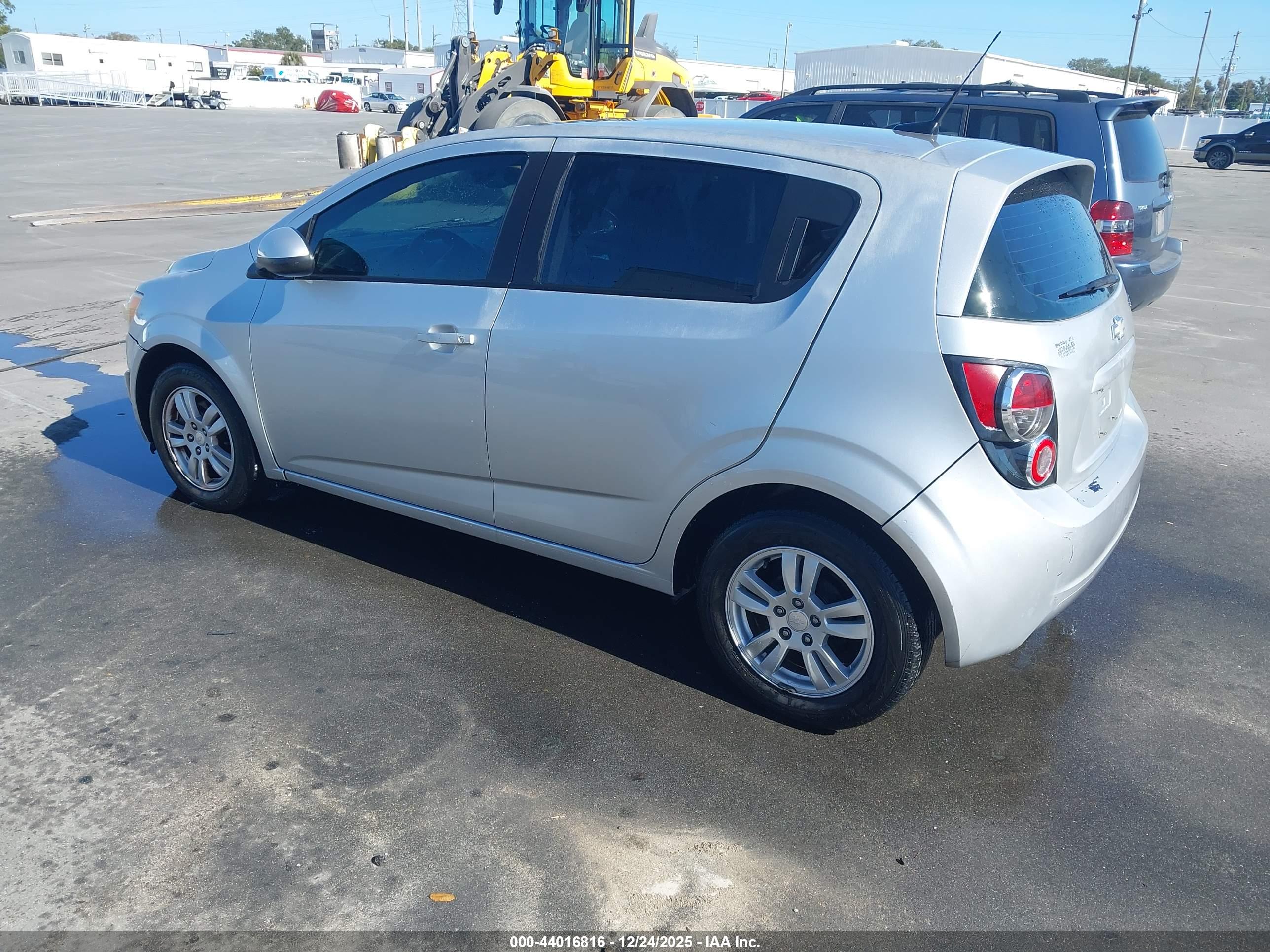 CHEVROLET SONIC image 3