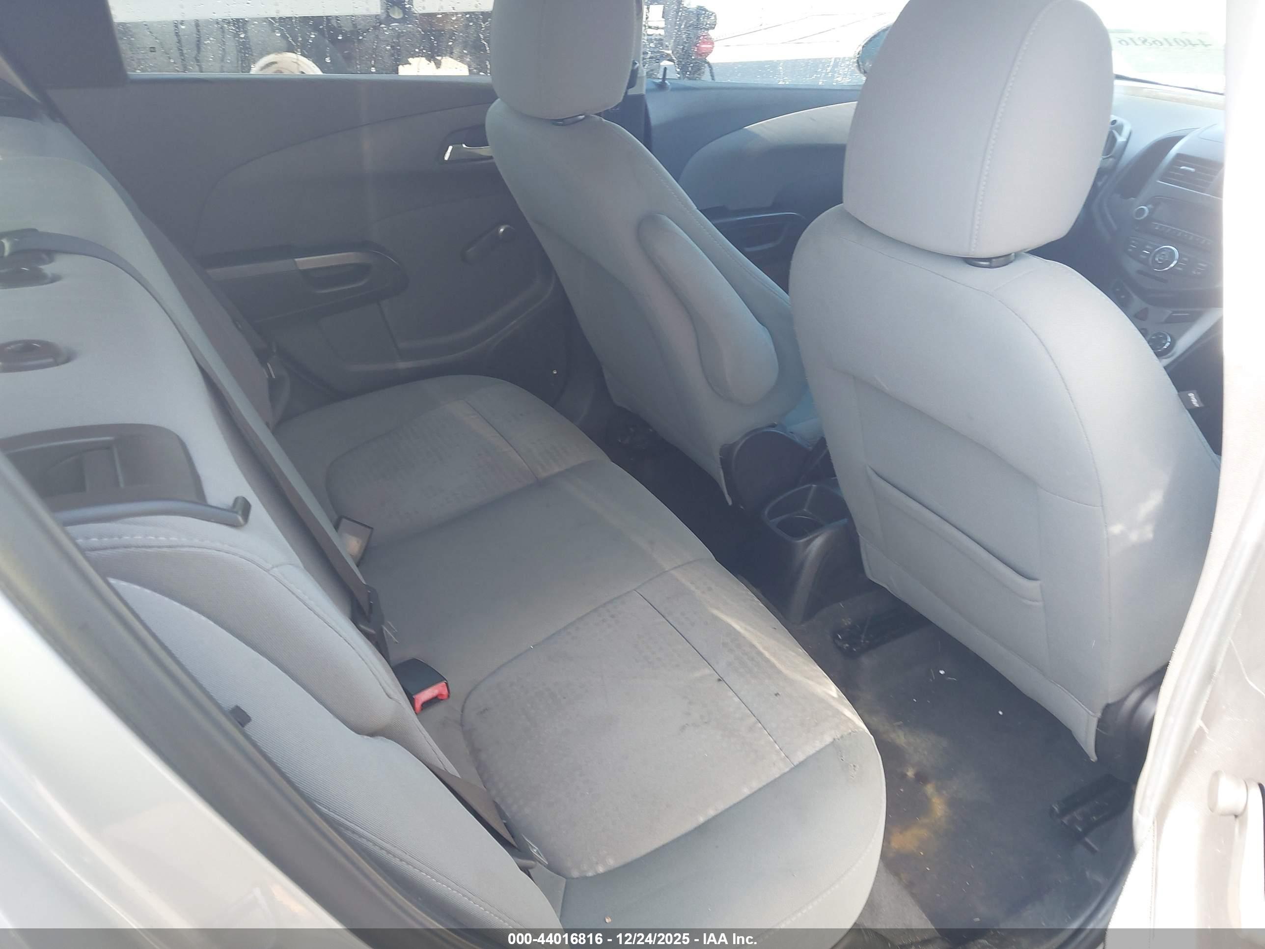 CHEVROLET SONIC image 8