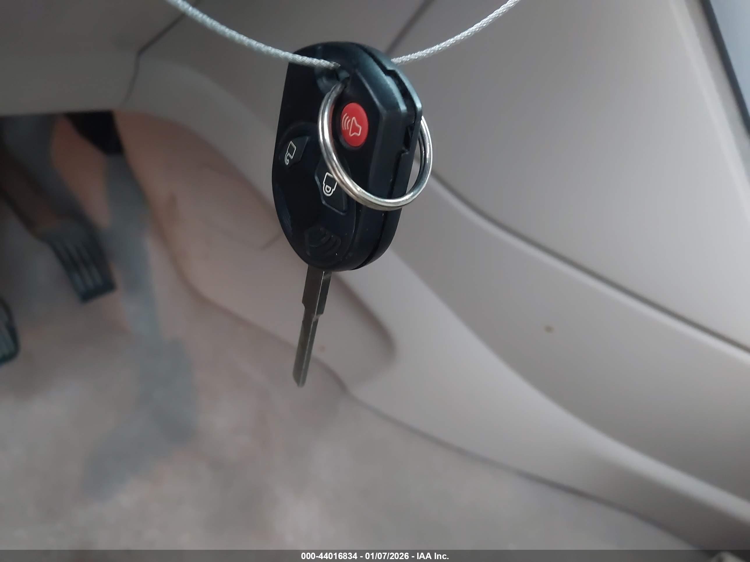 FORD ESCAPE image 11