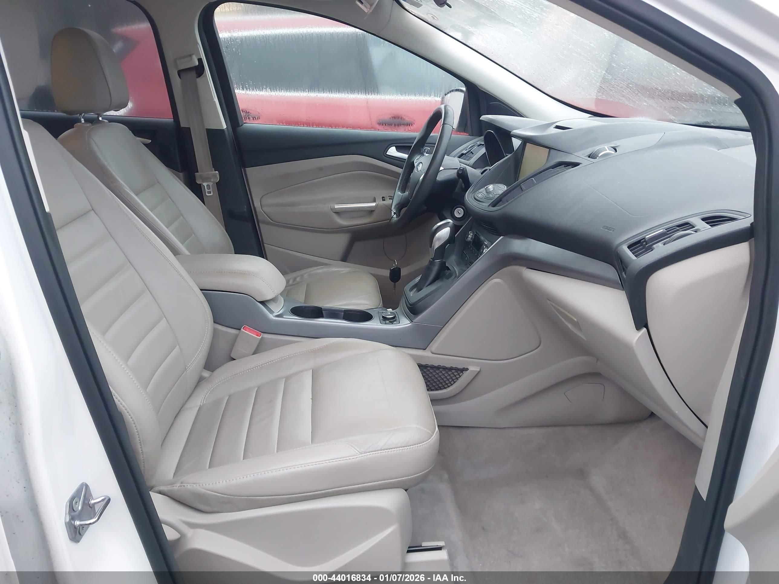 FORD ESCAPE image 5