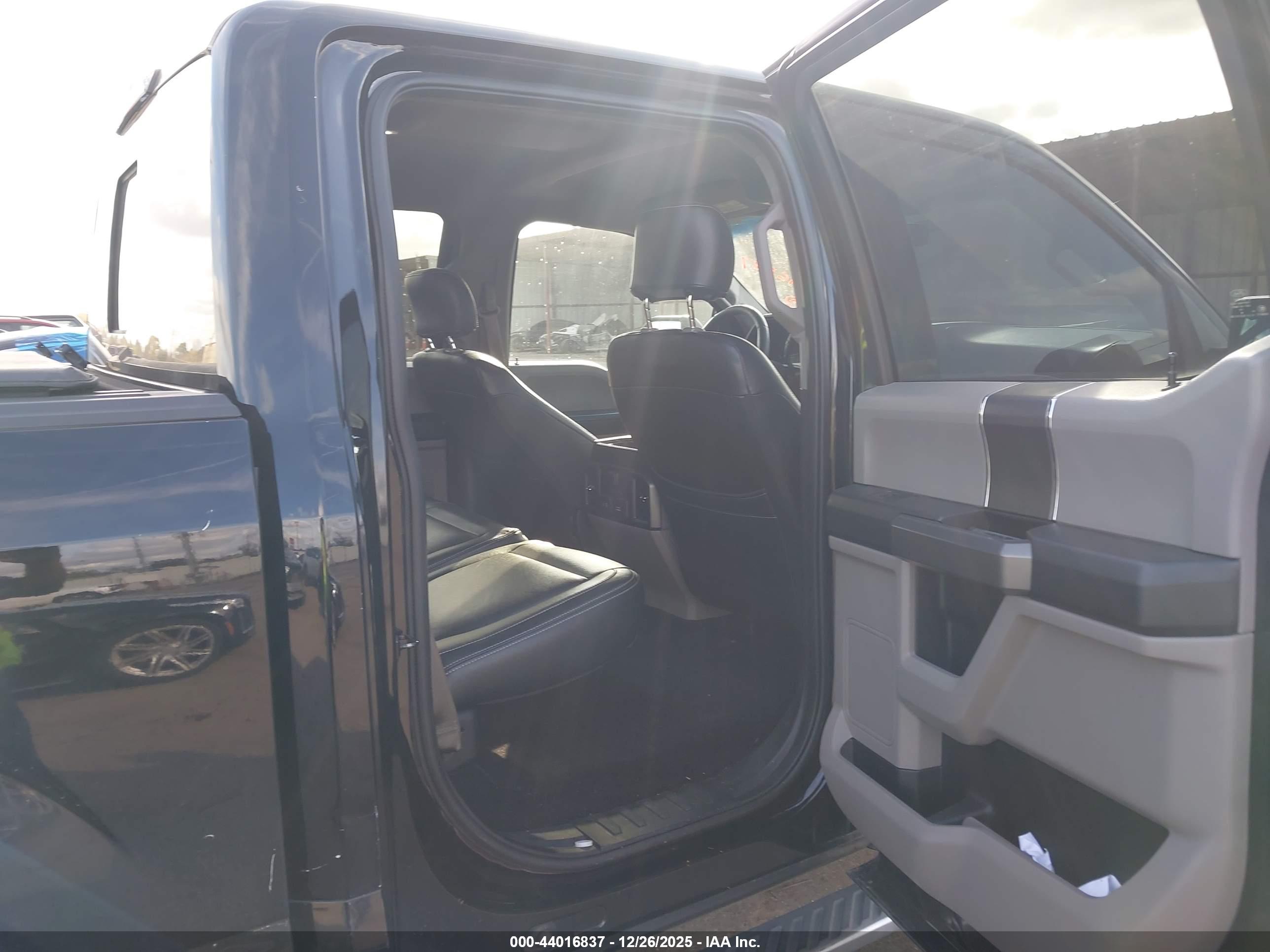 FORD F-150 image 8