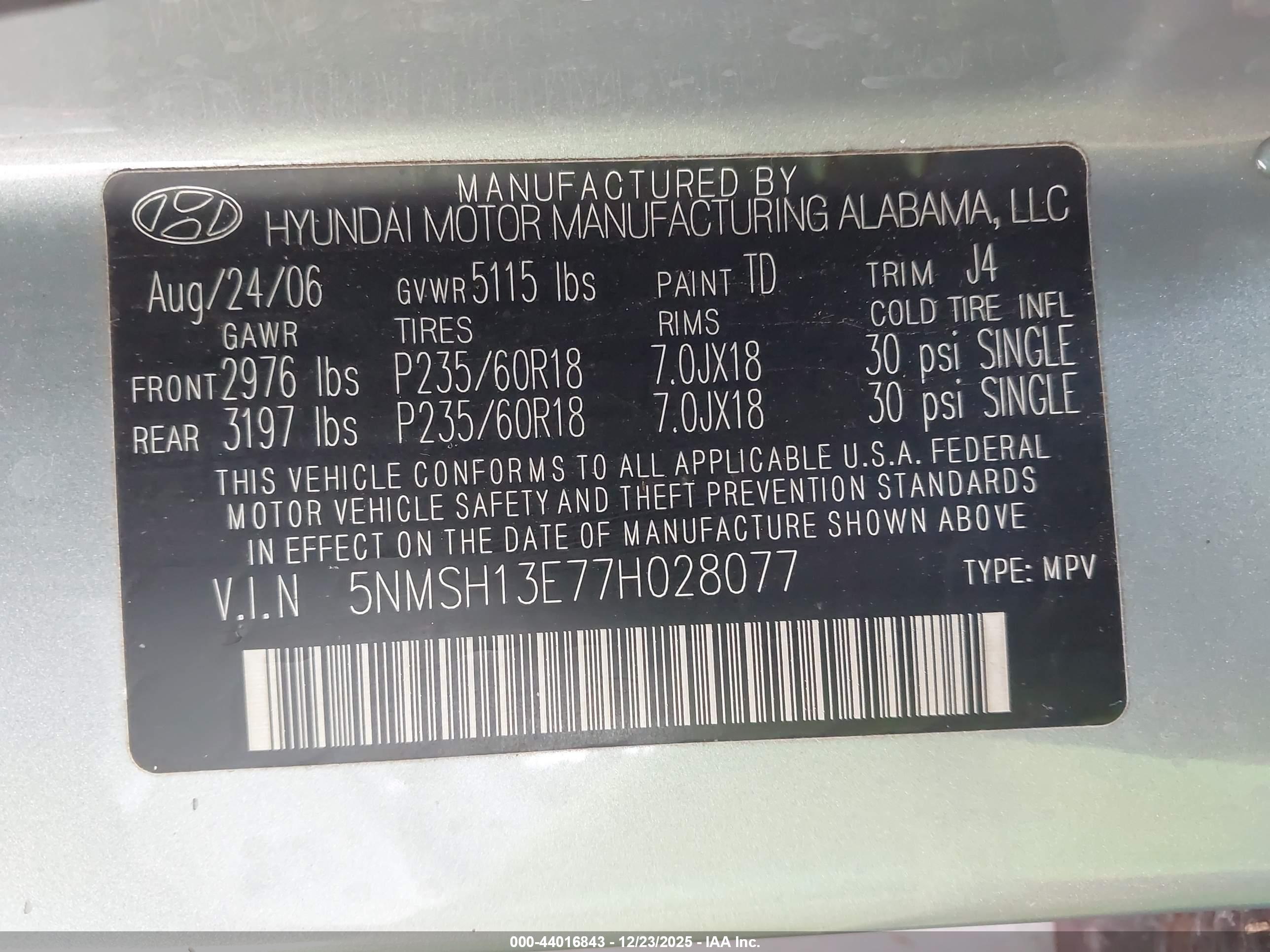 HYUNDAI SANTA image 9